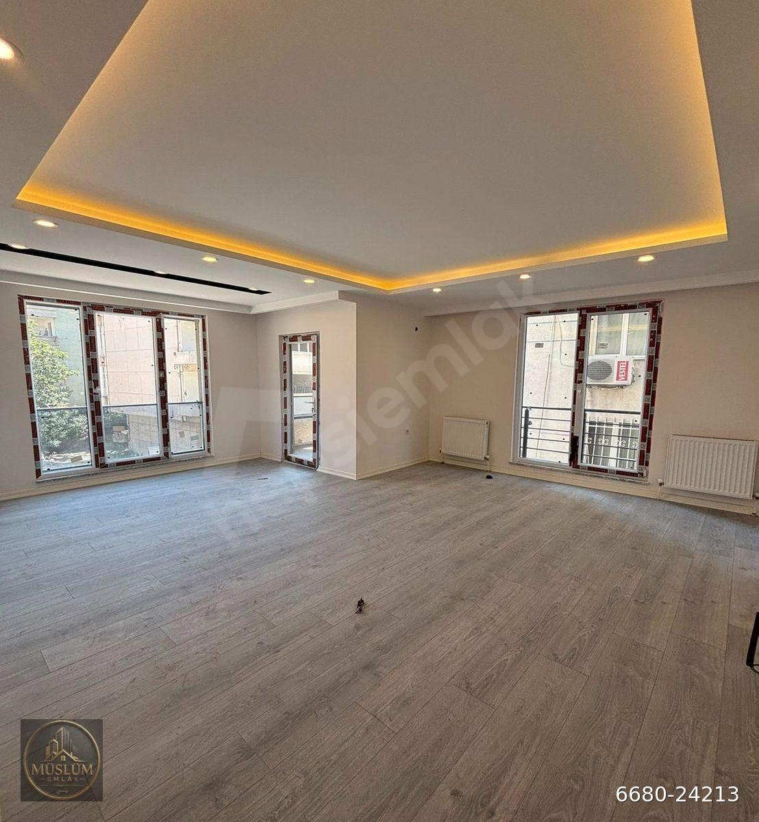 MÜSLÜM EMLAKTAN MERKEZİ KONUMDA GENİŞ 2+1 DAİRE