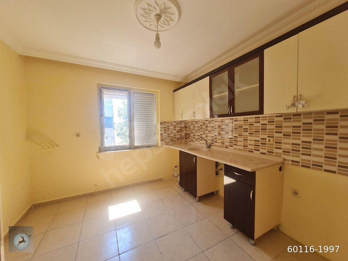 Kızılarık Pazaryerine Yakını 3.Kat 2+1. Güney Cepheli 90m2 Ayrı Mutfaklı Daire