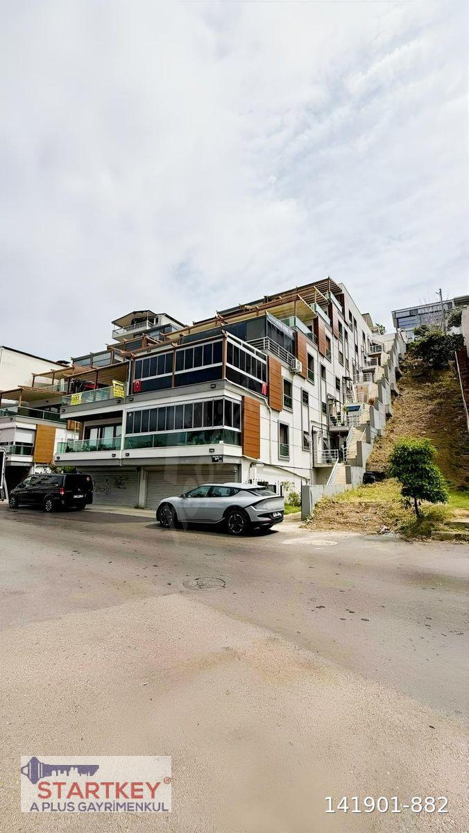 Balçova Teras Evlerde Büyük Teraslı 3+1 Satılık Daire
