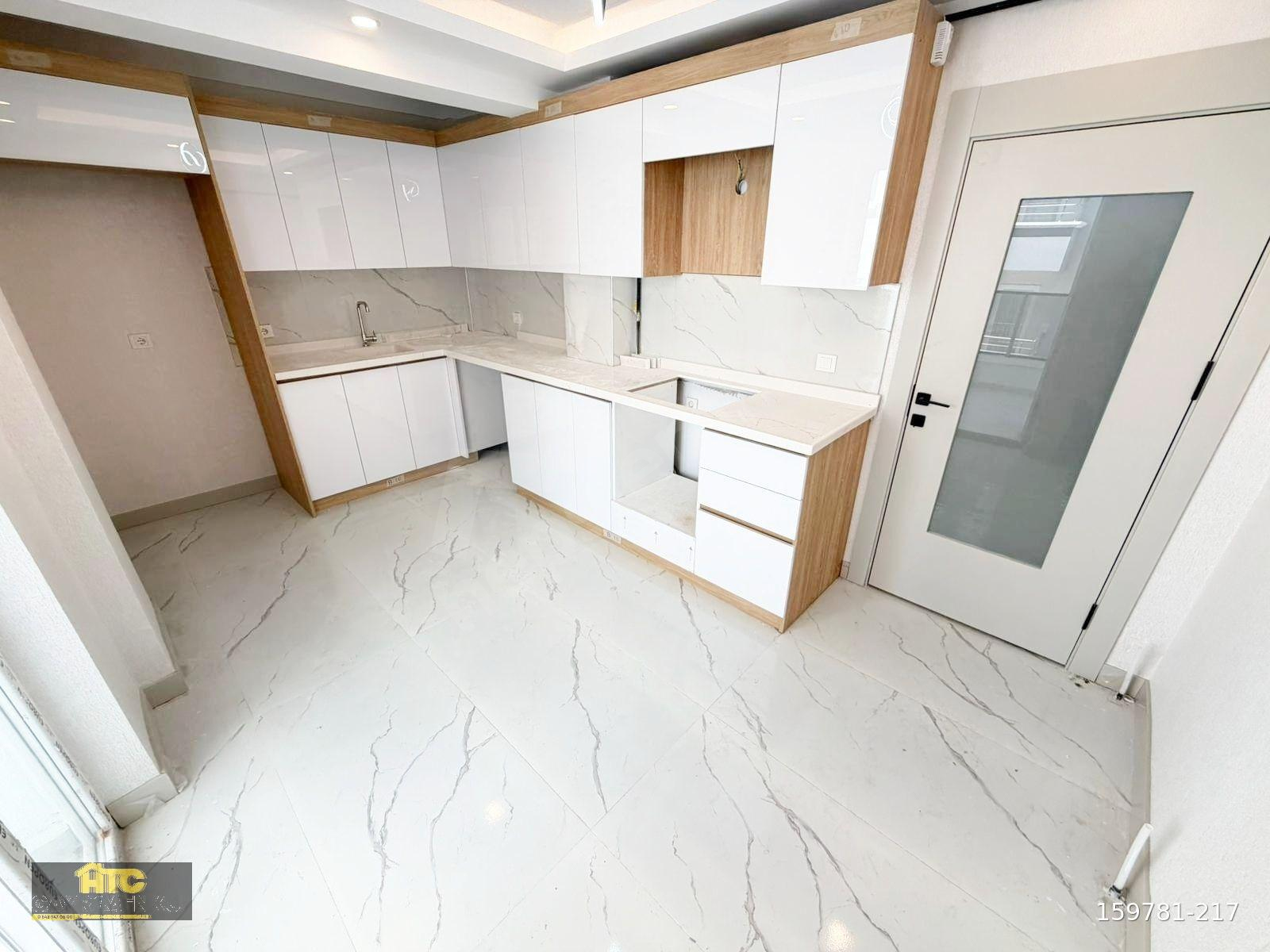 *HTC'den OKUL-ULAŞIM-PAZAR YAKINI ARAKAT GENİŞ OTURUM FIRSAT 3+1