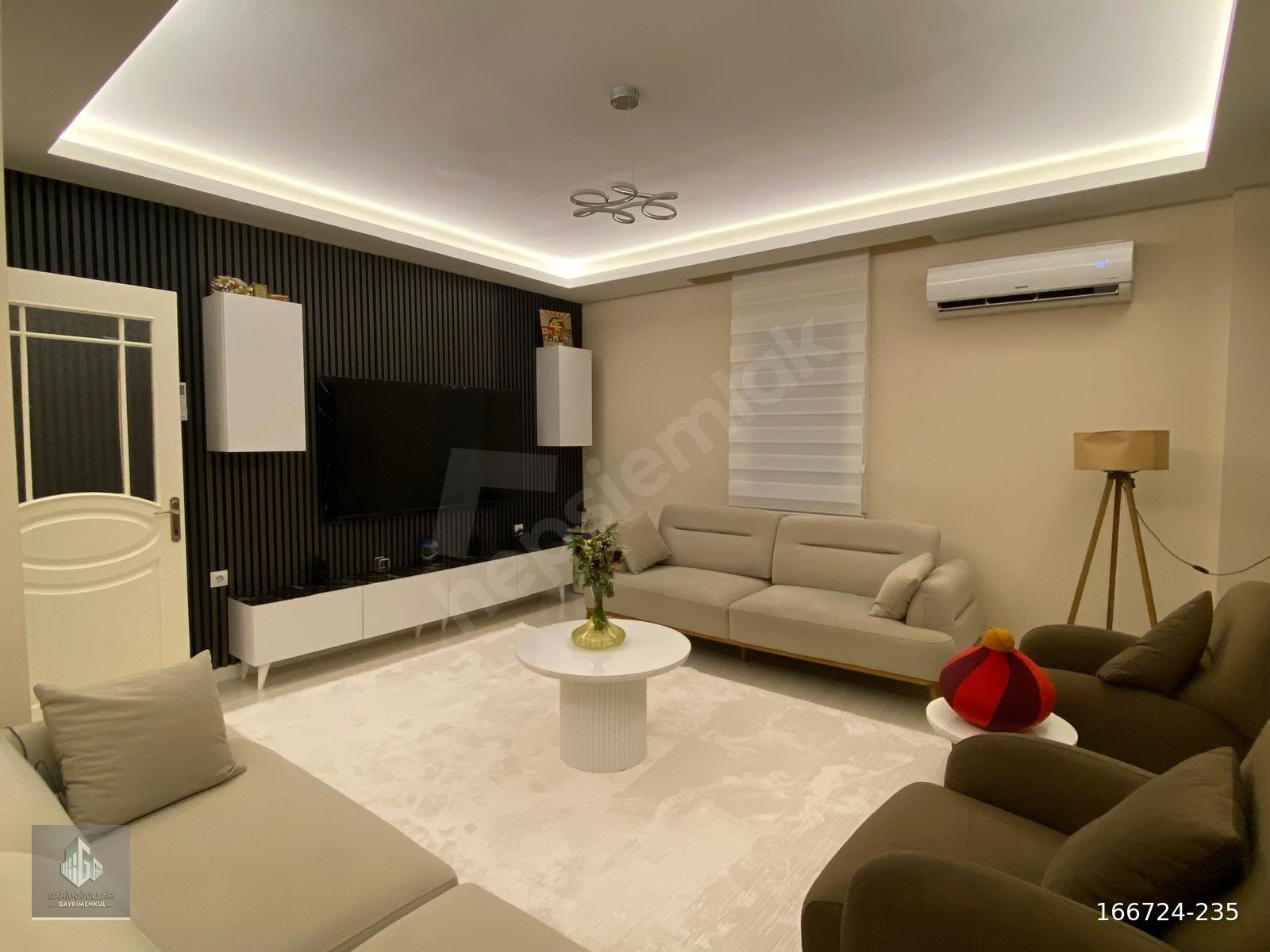 GARİPOĞULLARI GAYRİMENKULDEN AYDINLIKEVLER'DE SATILIK LÜX DAİRE