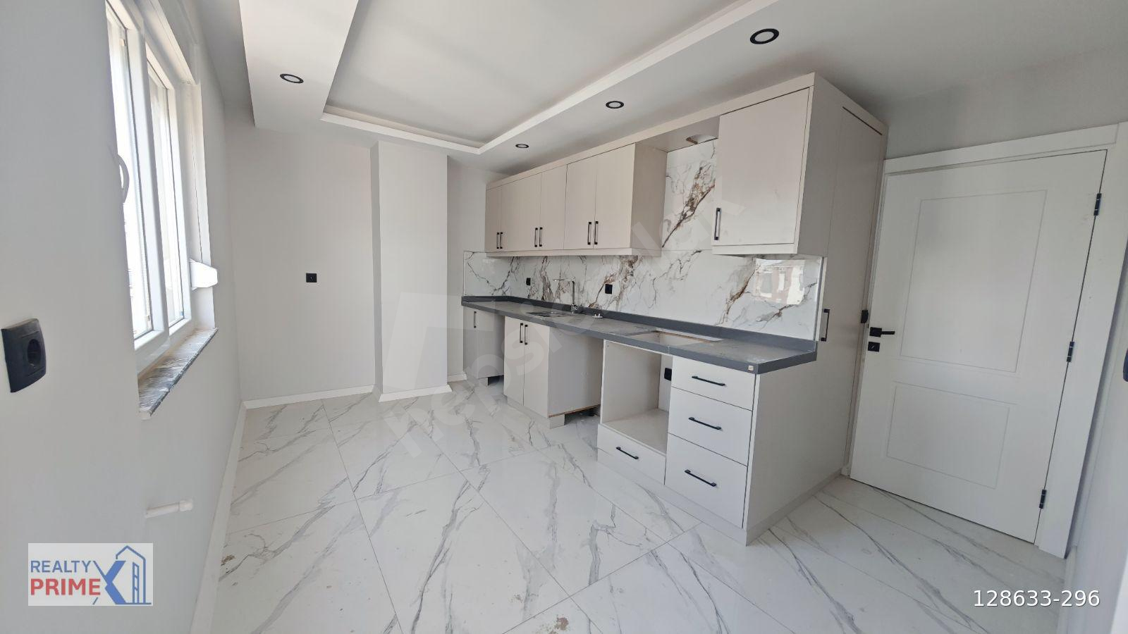 KEPEZ AKTOPRAK MAHALLESİ HAVUZLU SİTEDE KATTA 2+1 SATILIK DAİRE