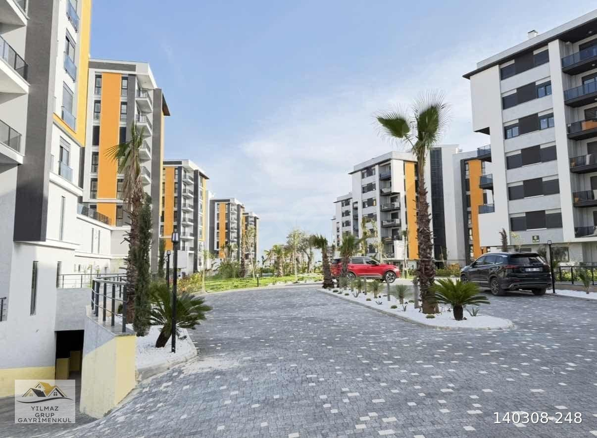 SIFIR_ULTRA_LÜKS_SİTE_İÇİNDE_HAVUZLU_KAPALI_OTOPARKLI_!