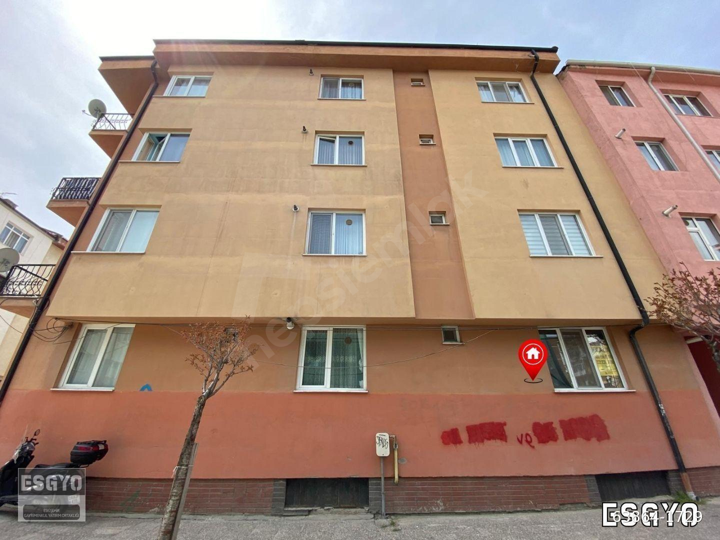ESGYO'DAN TREN GARI YANI ABONELİKLERİ AÇIK EŞYALI KİRALIK DAİRE