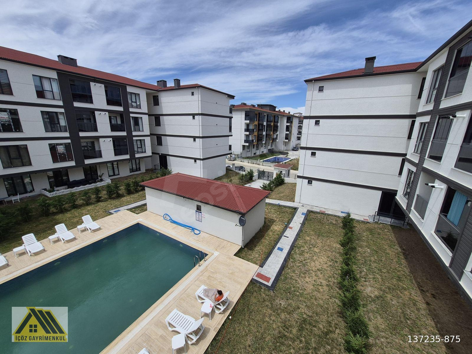 SU DEPOSU CİVARI 1+1 HAVUZLU SİTE İÇİ -ARAKAT- KAPALI CAM BALKON