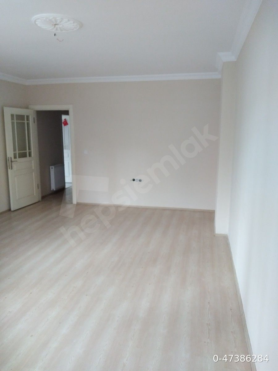 ÇAYIROVA ÖZGÜRLÜK’TE İSTİKLAL CADDESİ YANI 3+1 TERS DUBLEKS | İSKANLI | KAT MÜLKİYETLİ