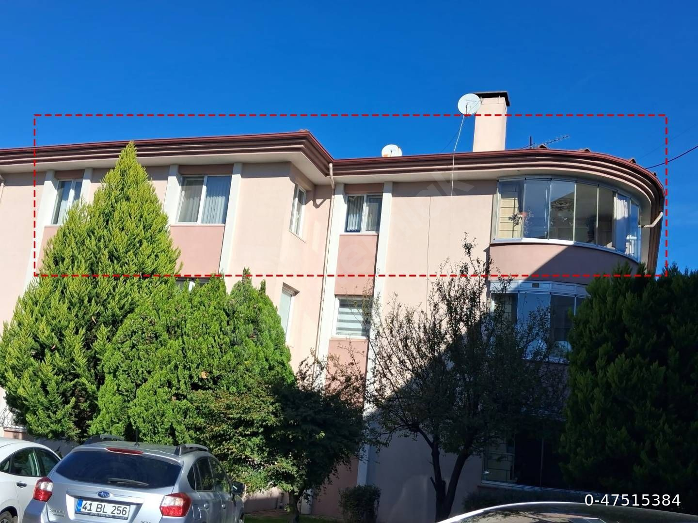 İZMİT KURUÇEŞME FATİH MAH. HAVUZLU SİTEDE 3+1 SATILIK DAİRE