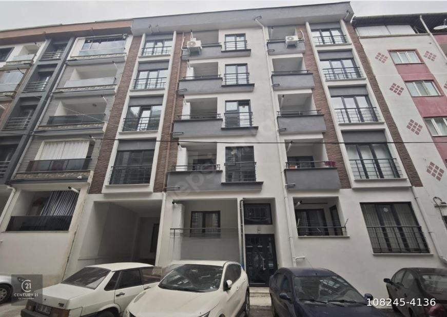 CENTURY 21 BAL'DAN 1.ORUÇGAZI ARAKAT 2+1 SATILIK DAİRE