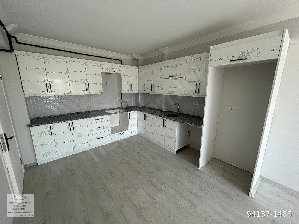Akhisar Seyitahmet Mahallesi'nde Kiralık 2+1 Daire