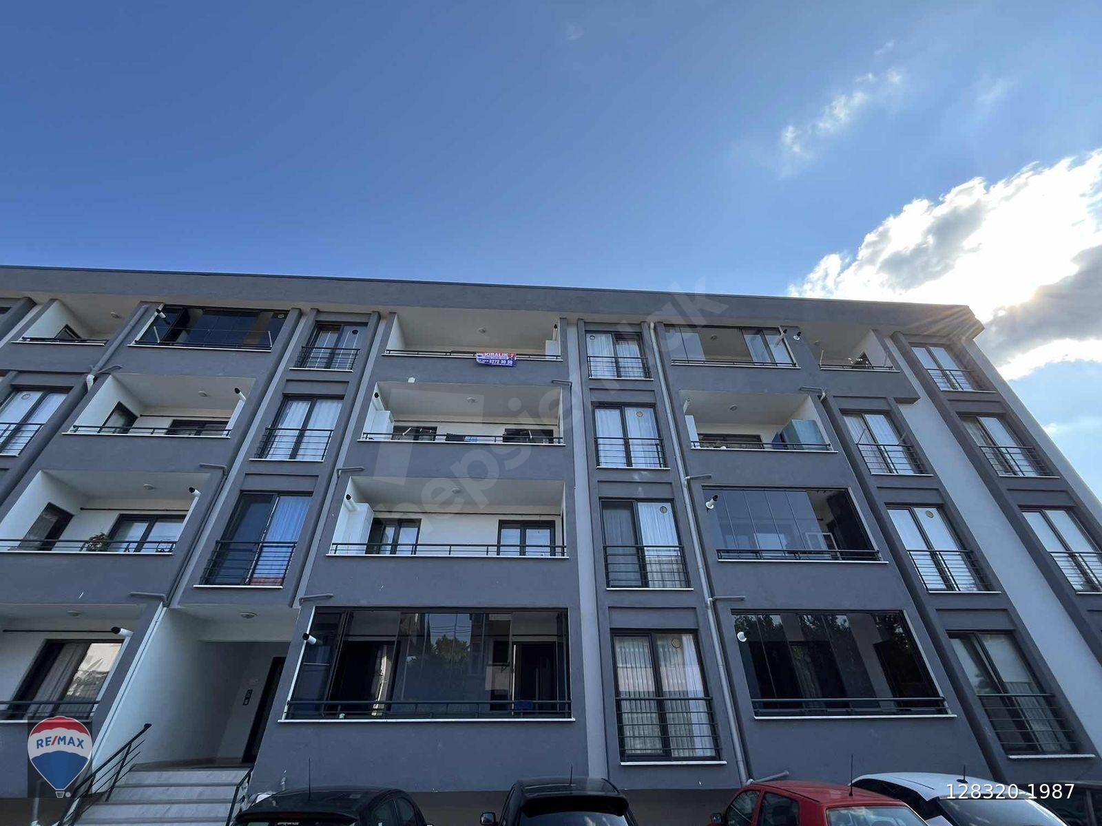 Çarşı Merkezinde 1+1 Dublex 70 m² Ebeveyn Banyolu Daire
