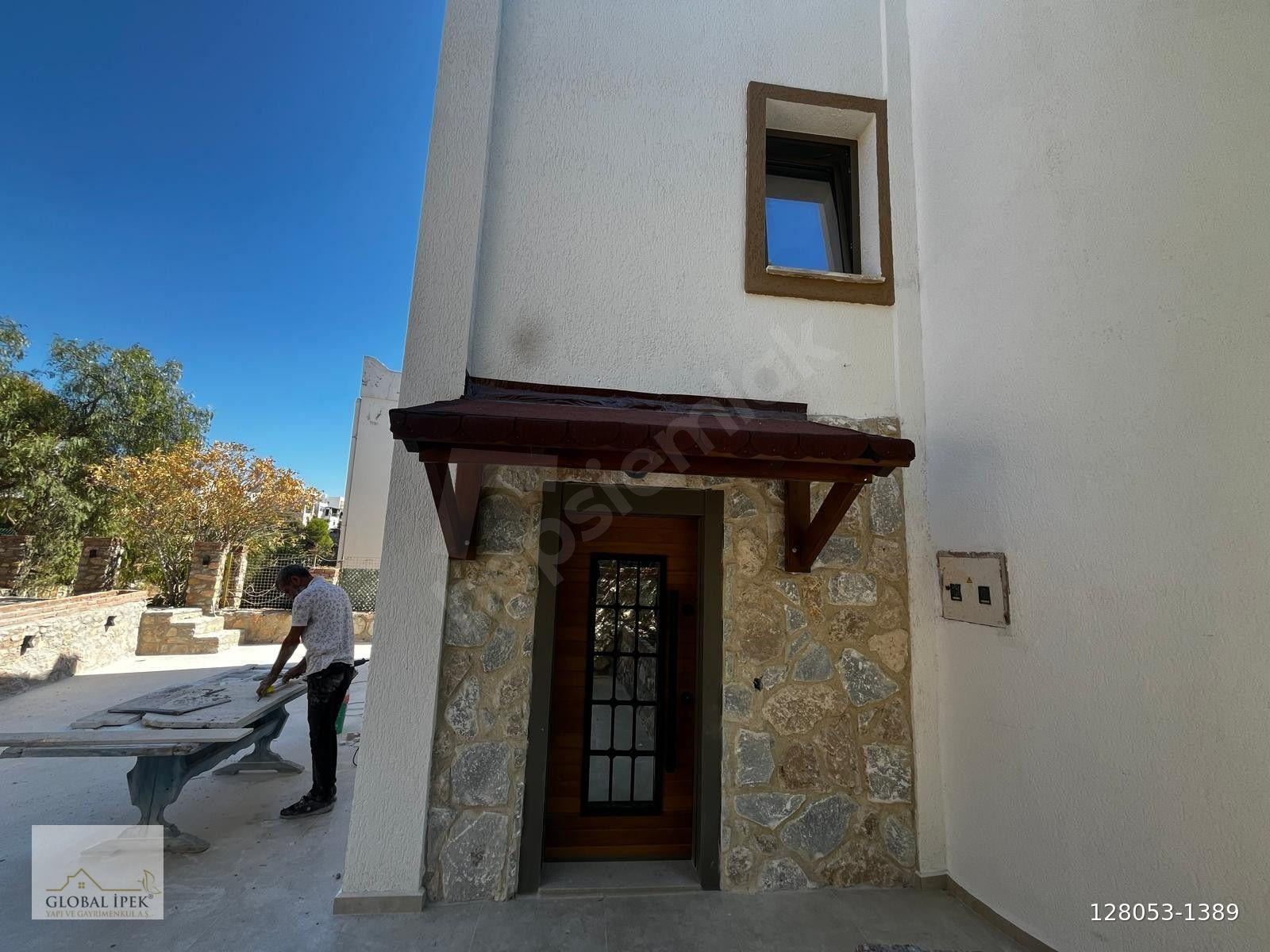 Bodrum Yokuşbaşı’nda Deniz Manzaralı, Özel Bahçeli Satılık Sıfır 2+1 Dubleks