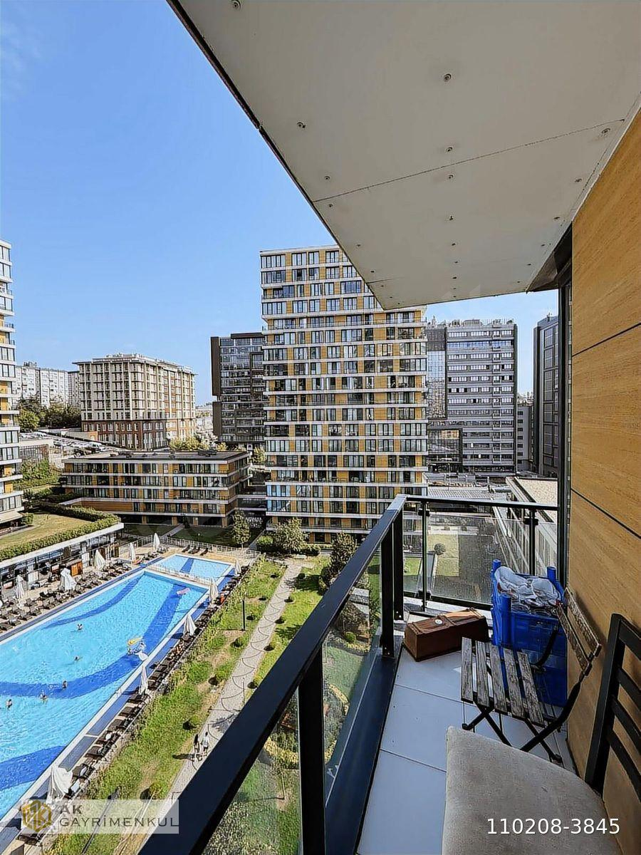 Bahçelievler İstwest'de Satılık 171m2 Büyük Tip Daire