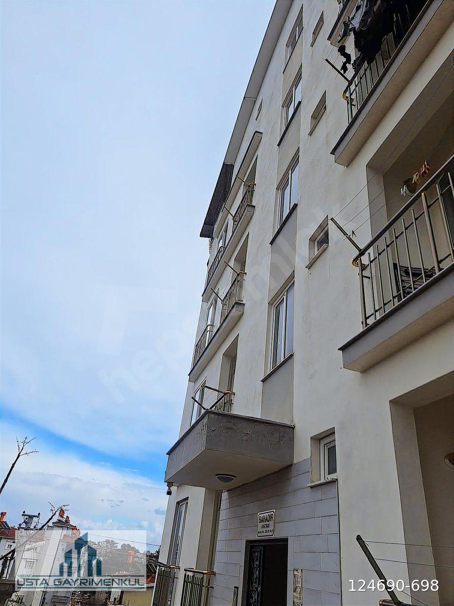 USTA GAYRİMENKUL'DEN ÜNİVERSİTE YAKININDA EŞYALI 1+1 DAİRE