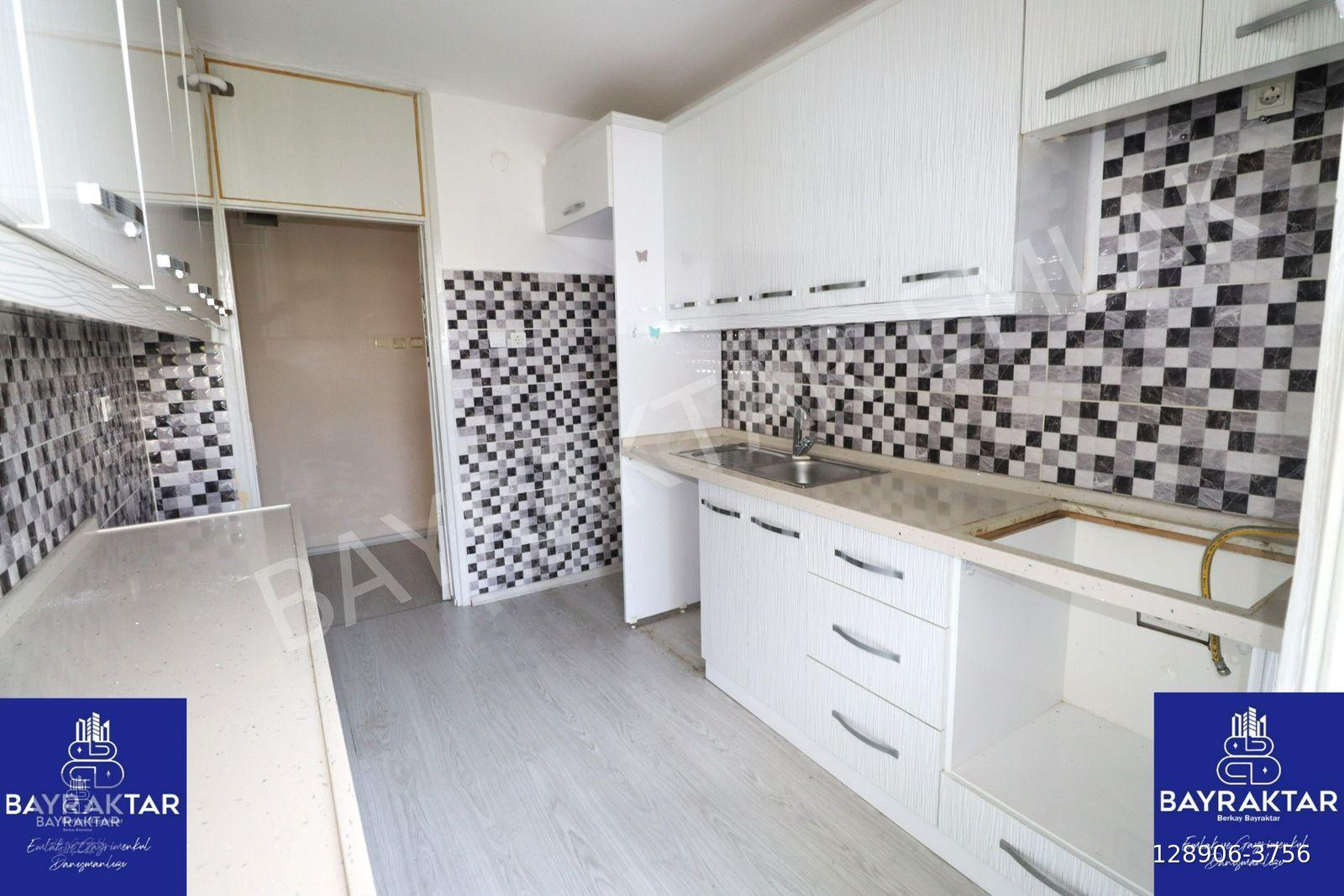 Bandırma Levent'te Arakat 3+1 Depozitosuz Önü Full Açık Kiralık Daire Bayraktar Emlak'tan