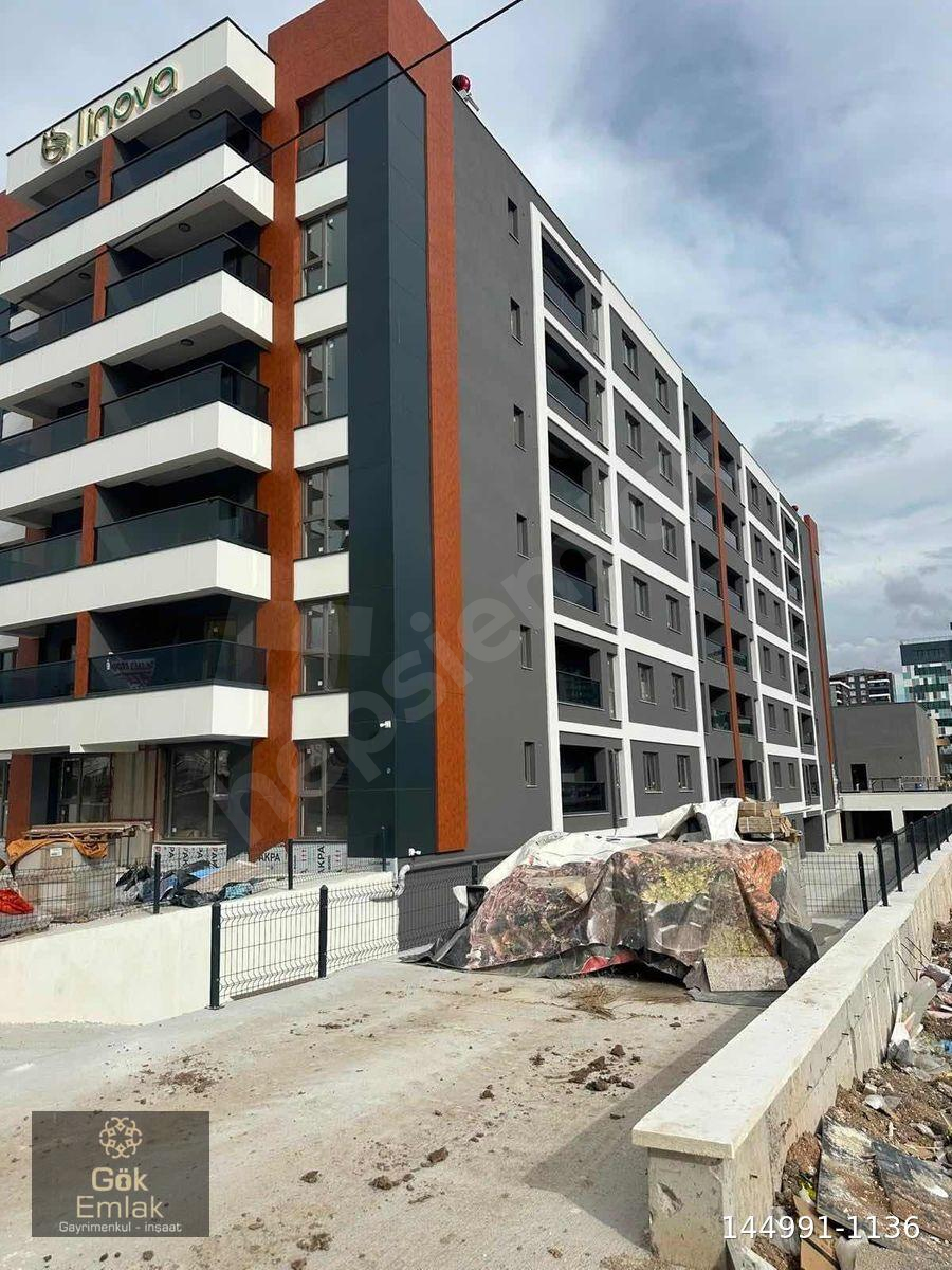 YEŞİLOVA'DA PREMİUM PROJEDE! BAĞIMSIZ MUTFAK SIFIR K.OTOPARK 1+1