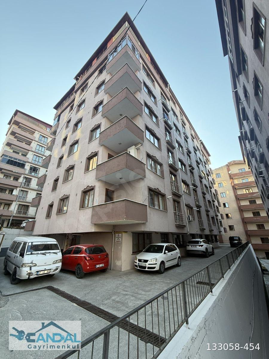 ZONGULDAK İNCİVEZ MAHALLESİ ÜSTÜN YAPI C BLOK’TA KİRALIK EŞYALI 1+1 DAİRE