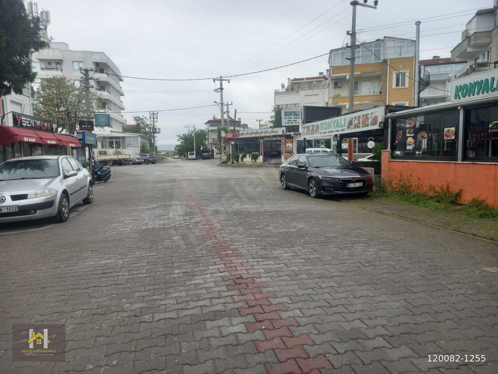 AYVALIK SARMISAKLIDA DENİZE 150 M. GENİŞ,KULLANIŞLI ,AYRI MUTFAK 3+1DAİRE