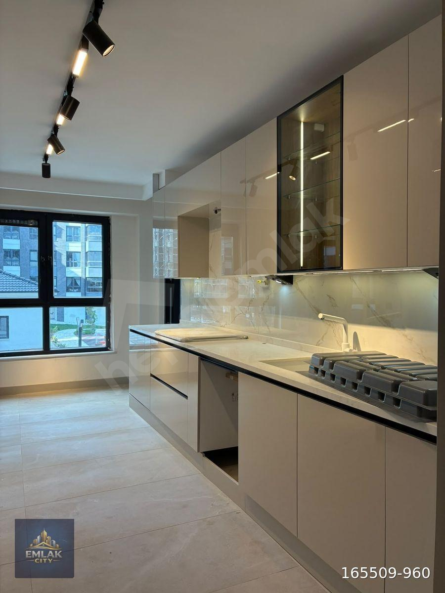 IHLAMURKENT' TE LÜKS 160 M² 3+1 DAİRE , SİTE İÇİ , ÖZEL GARAJLI