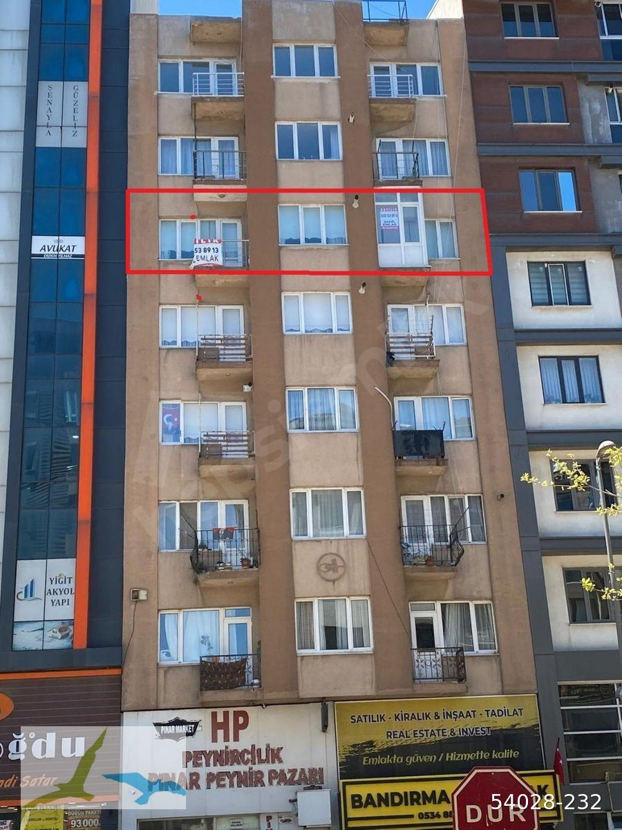 ATATÜRK CAD. TAPU YANI, 110 M2, 2+L, 5.ASNS. ARA KAT, TEMİZ VE DENİZ MANZ.DAİRE SATILIKTIR.
