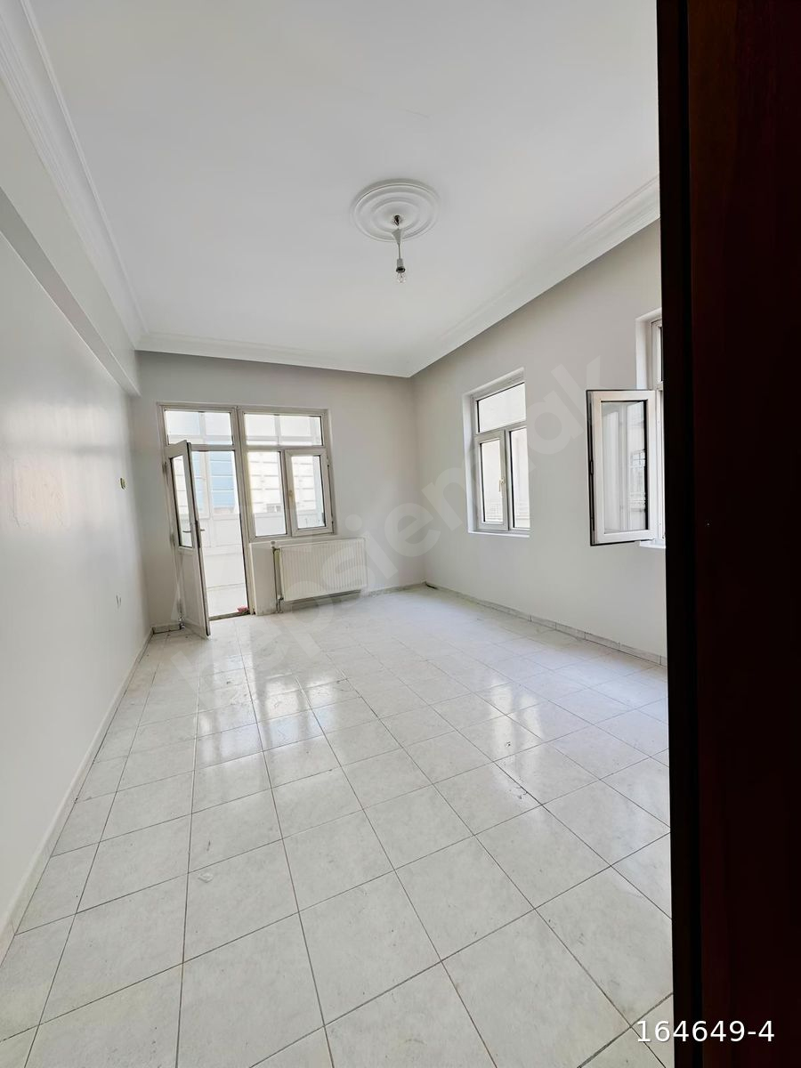 LOWELL GAYRİMENKUL DEN OFİS MERKEZDE SATILIK DAİRE