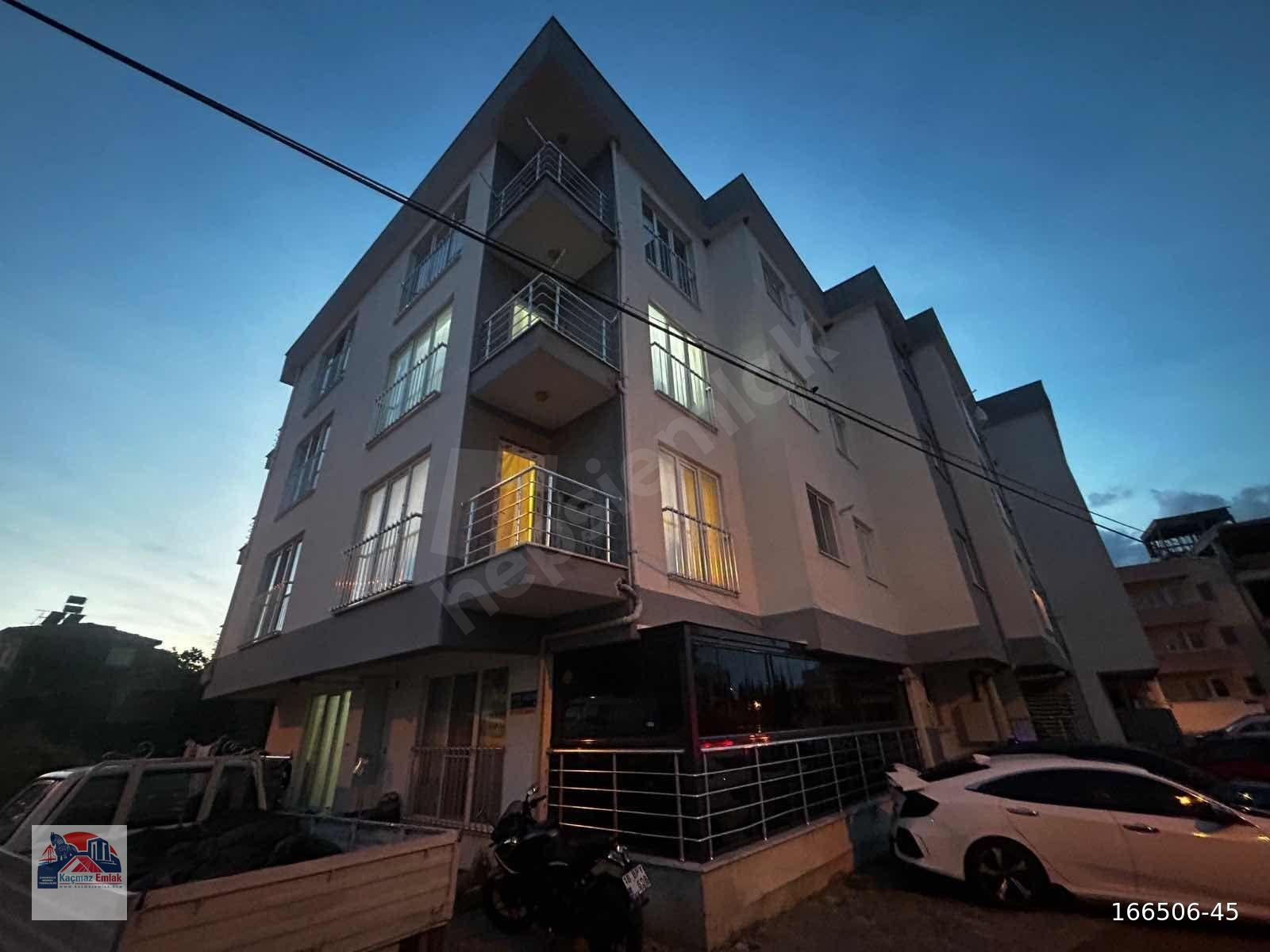 KEPEZ FORD ARKASI 1+1 KİRALIK DAİRE