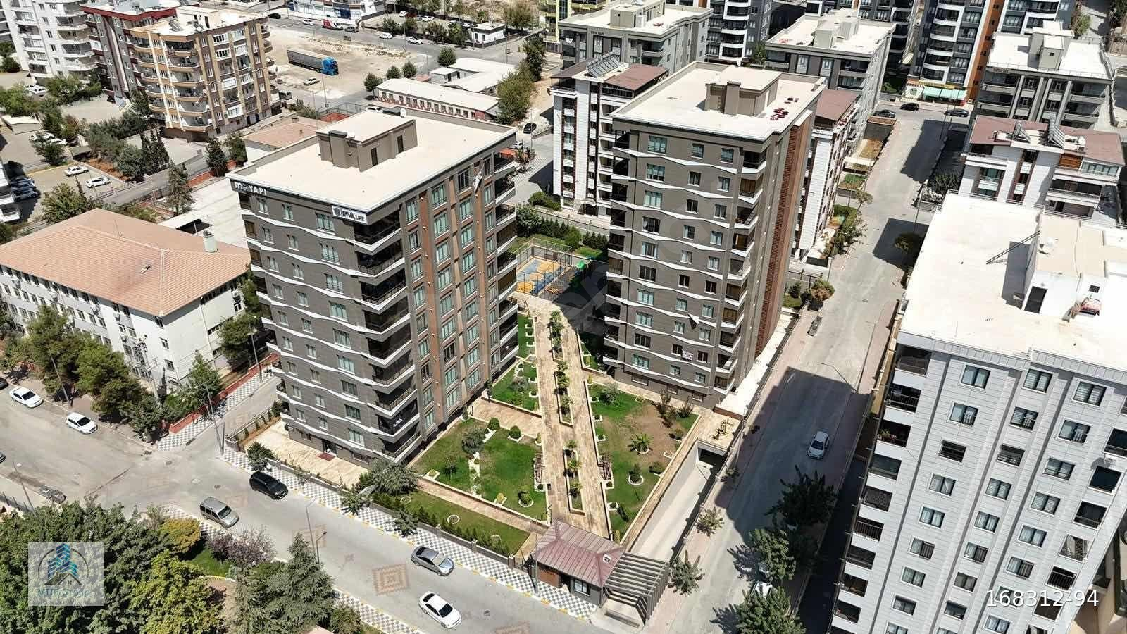 Akbayır 4+1 225 m² Ultra Lüks Site İçinde 3 Banyolu Daire