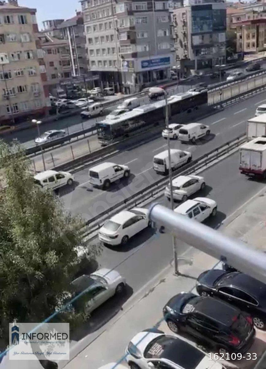 AYTAÇ YILDIZ'DAN AVCILAR İBB METROBÜS YANINDA YATIRIMLIK 2+1