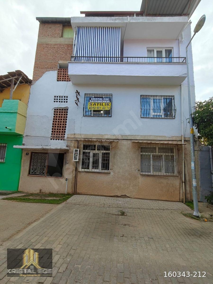 Aydın Efeler Kemer Mh. Yenilenmiş 2+1 Satılık Daire