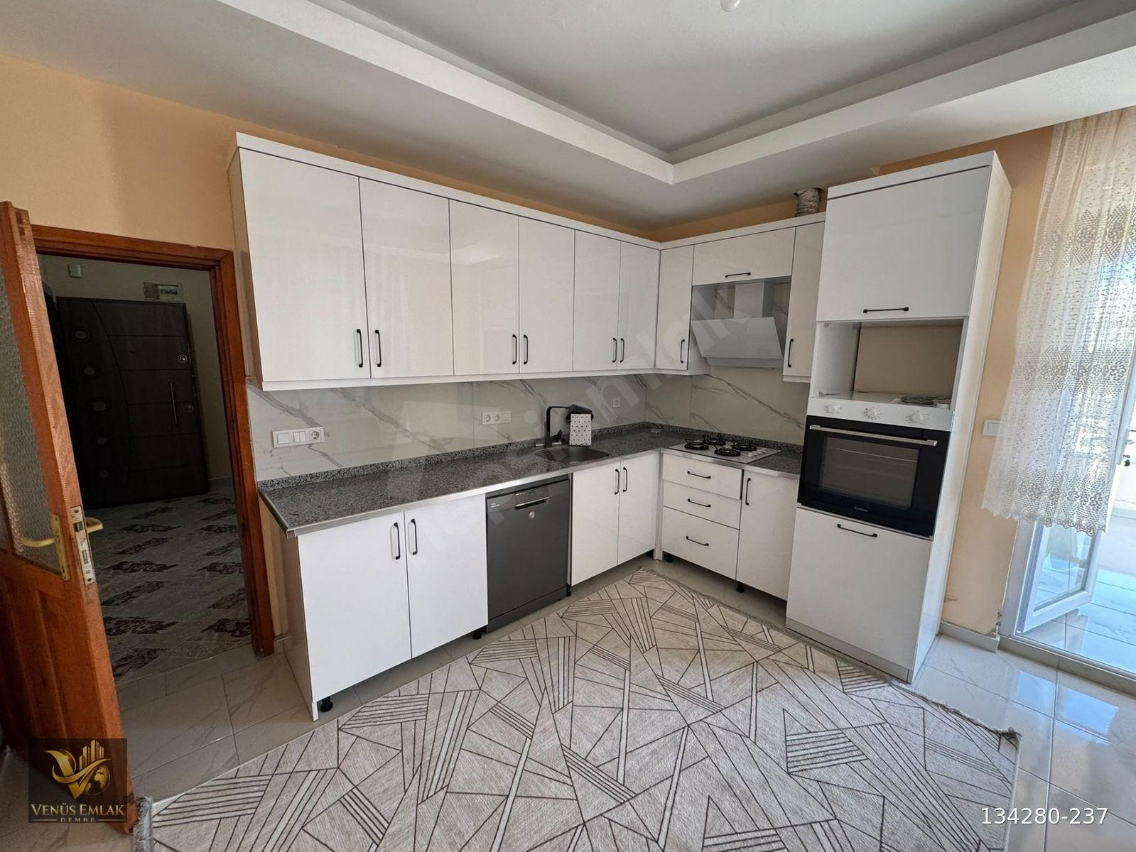 VENÜS EMLAK DEMRE’DEN FULL EŞYALI 2+1 KİRALIK DAİRE