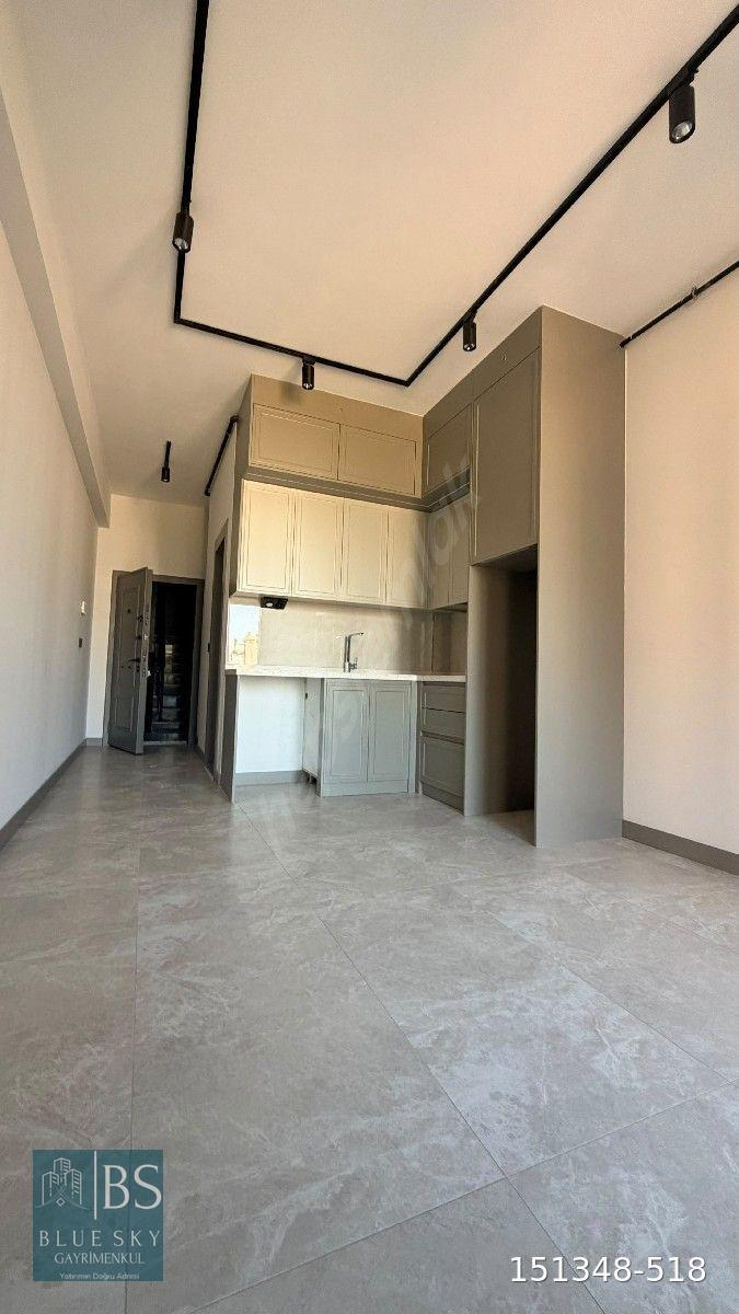 *ŞEHİR HASTANESİNİN DİBİNDE ARAKAT BALKONLU LÜKS 2+1 KİRALIK APART
