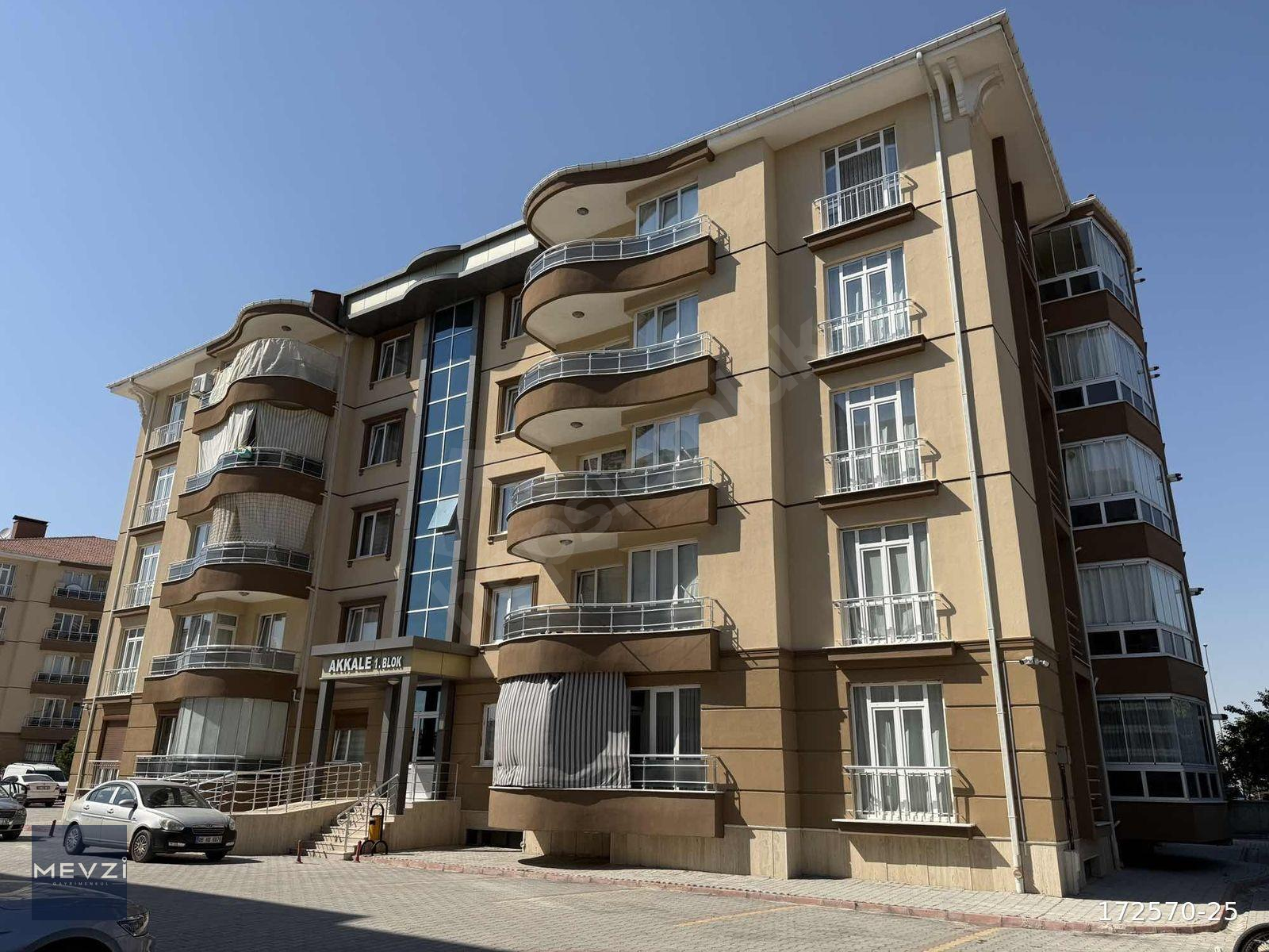 AKKALE SİTELERİ FİNANSA UYGUN 3. ETAP SATILIK BAKIMLI 3+1 DAİRE