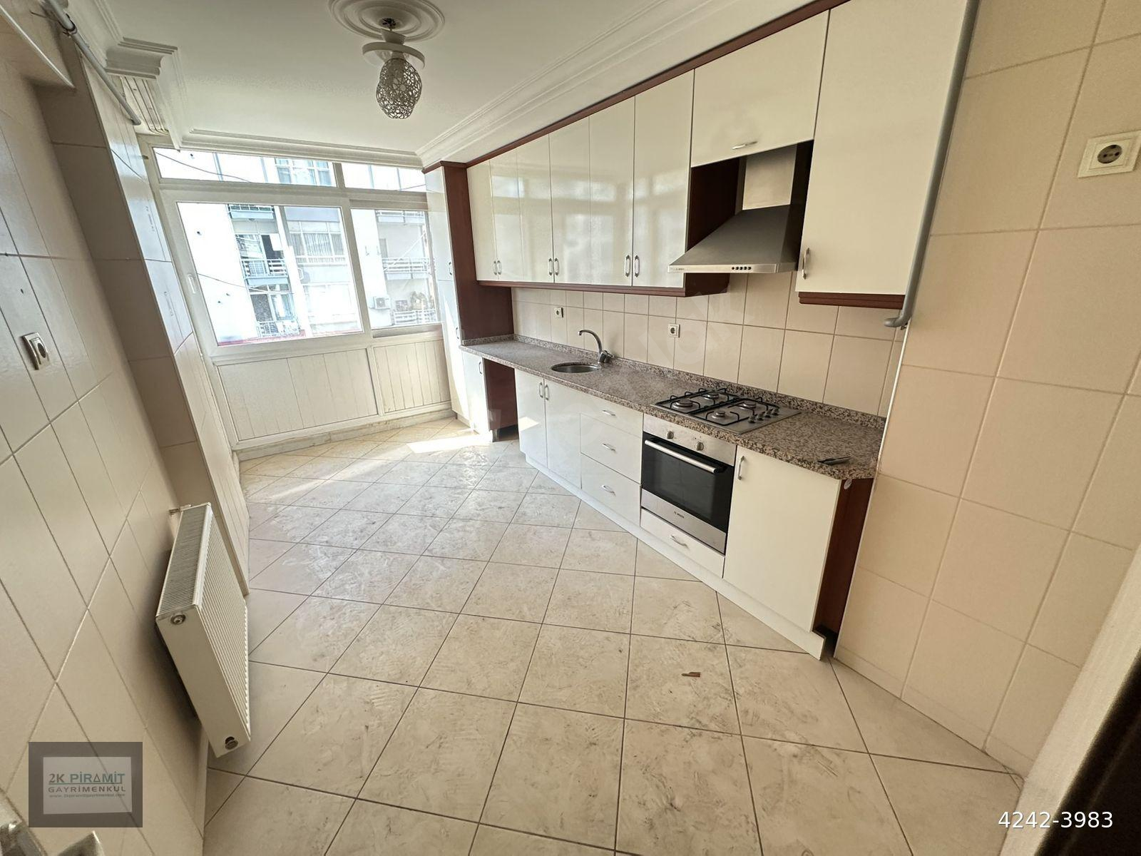 ZİYAPAŞA BULVARINA YAKIN SATILIK KAPALI MUTFAK 3+1 150 m2 TEMİZ FERAH DAİRE !!!