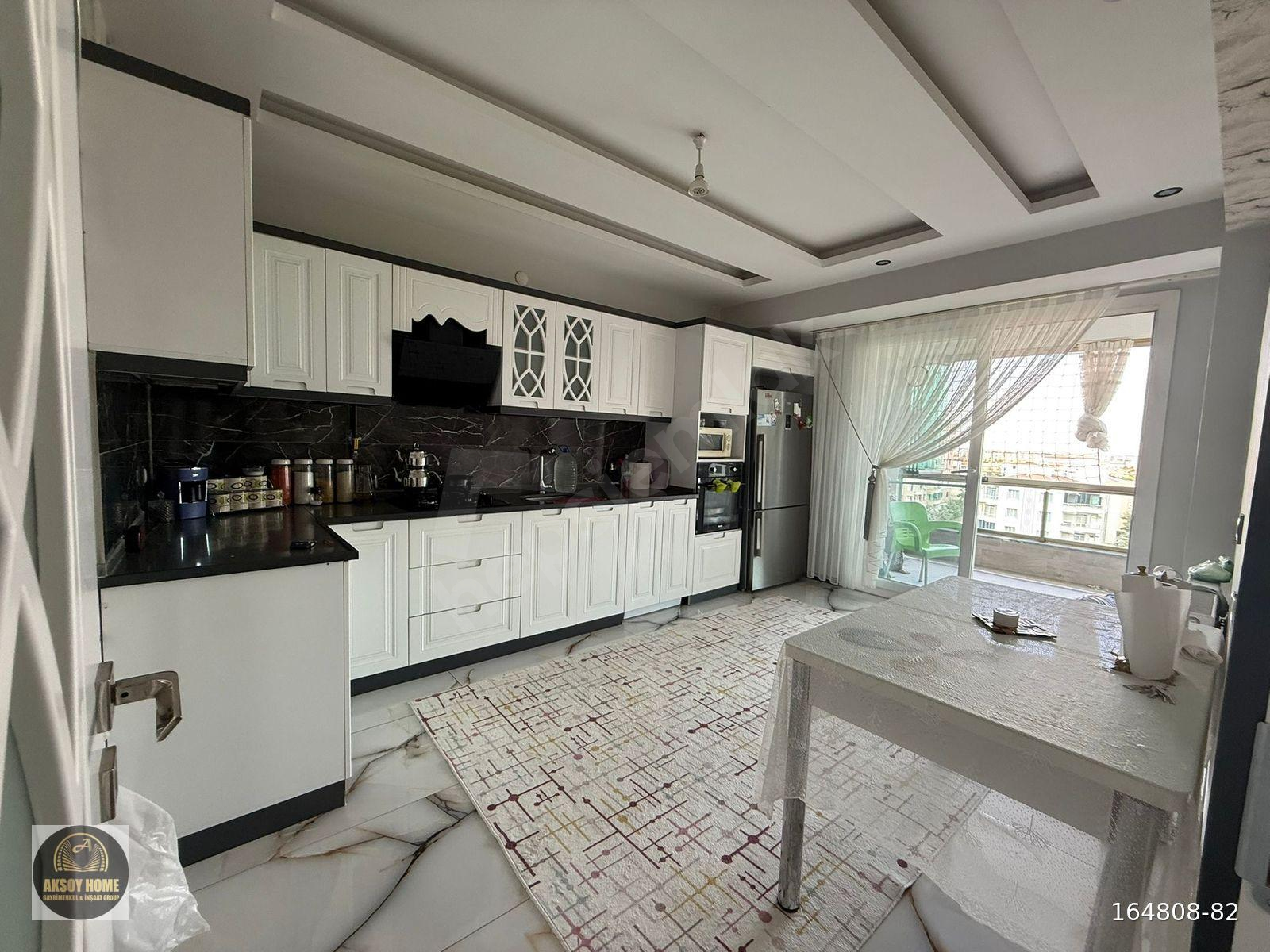 Aksoydan Gökkuşağı Villaları arkasıda 3 + 1 lüks Daire