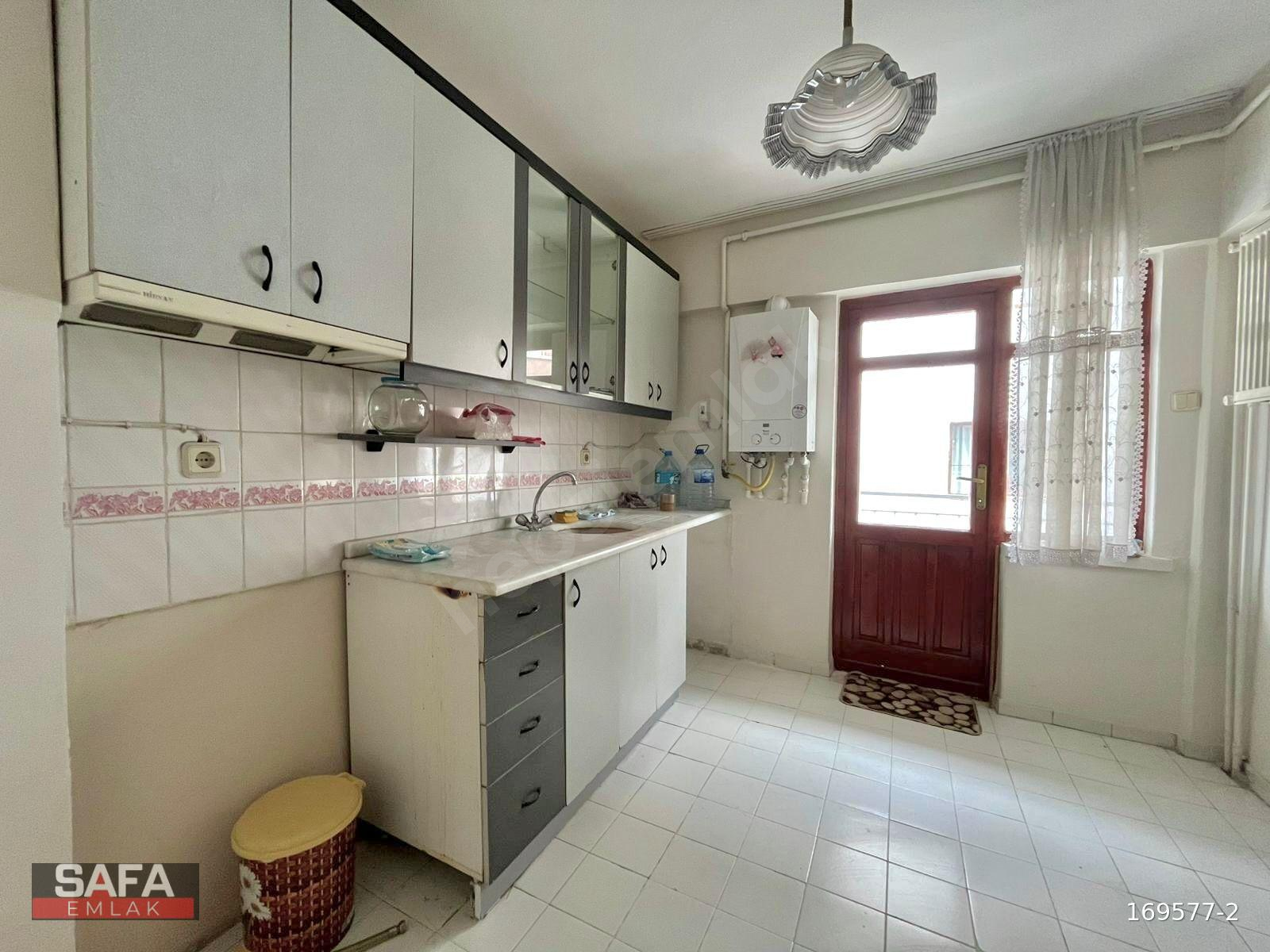 SAFA'DAN ▓ GÜLHANE HASTANESİ YAKINI ORTA KAT 130M² ÖN CEPHE 3+1
