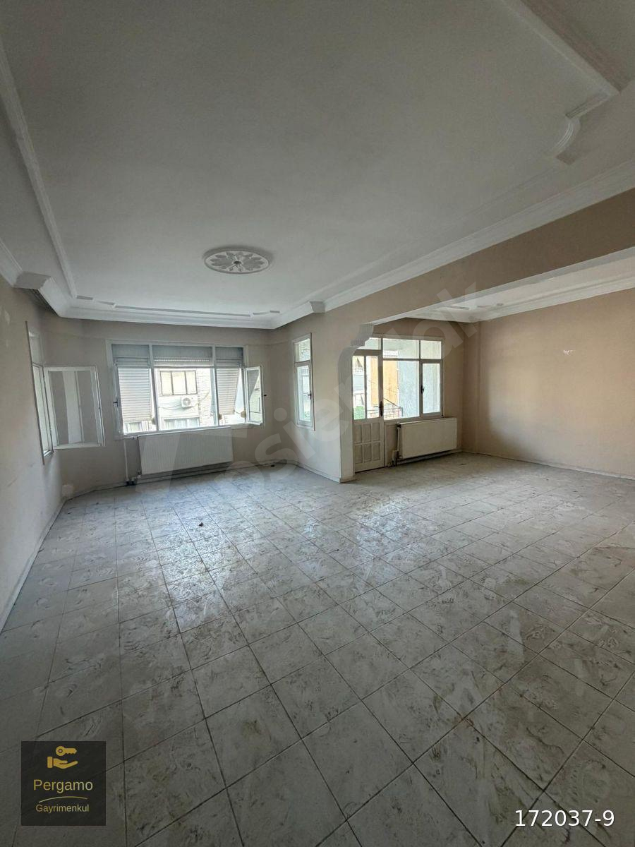 BAHCELİEVLER MH 3+1 ARA KAT SATILIK DAİRE