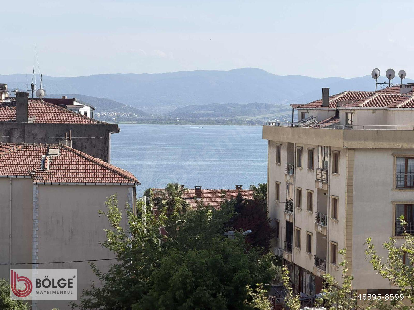 DARICA CAMİ MH. ÖNÜ KAPANMAZ SATILIK ASANSÖRLÜ 3+1 120 M² ARAKAT