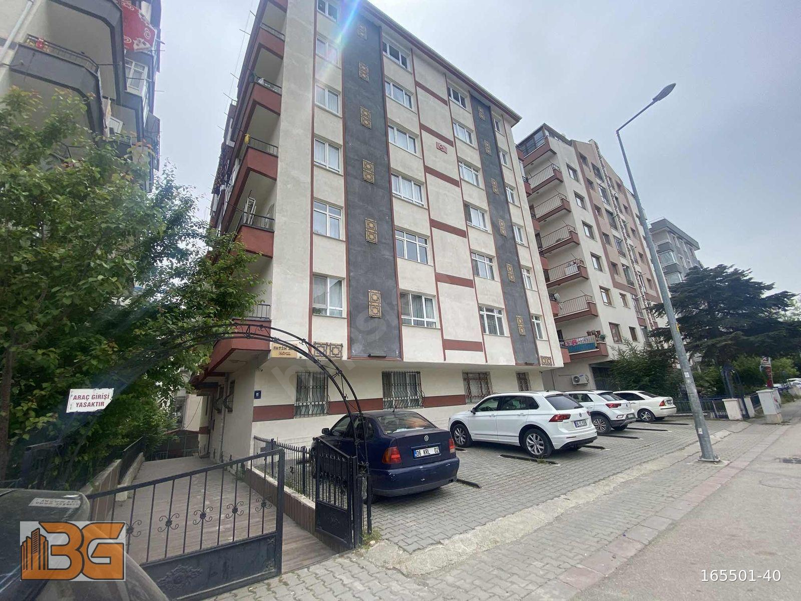 HASATANE METRO DİBİ EŞYALI 2+1