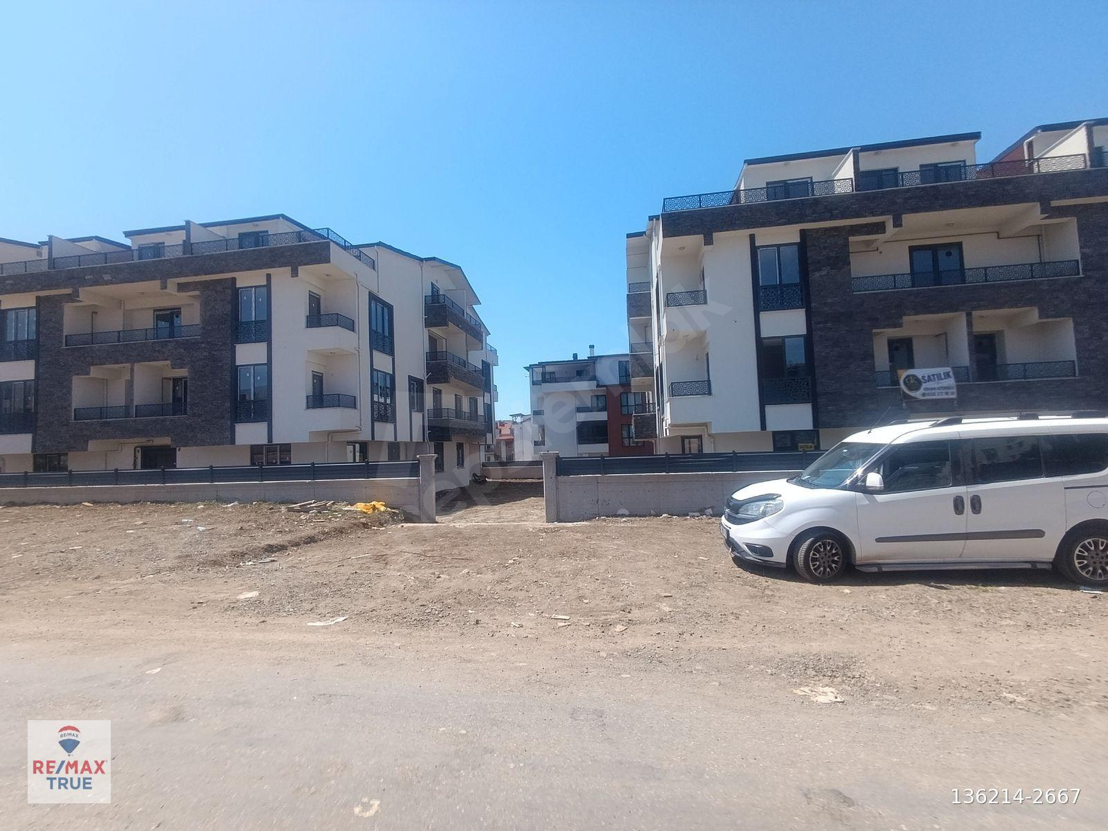 BAŞİSKELE FATİH MAHALLESİ SIFIR BİR AYA TESLİM SATILIK DAİRE