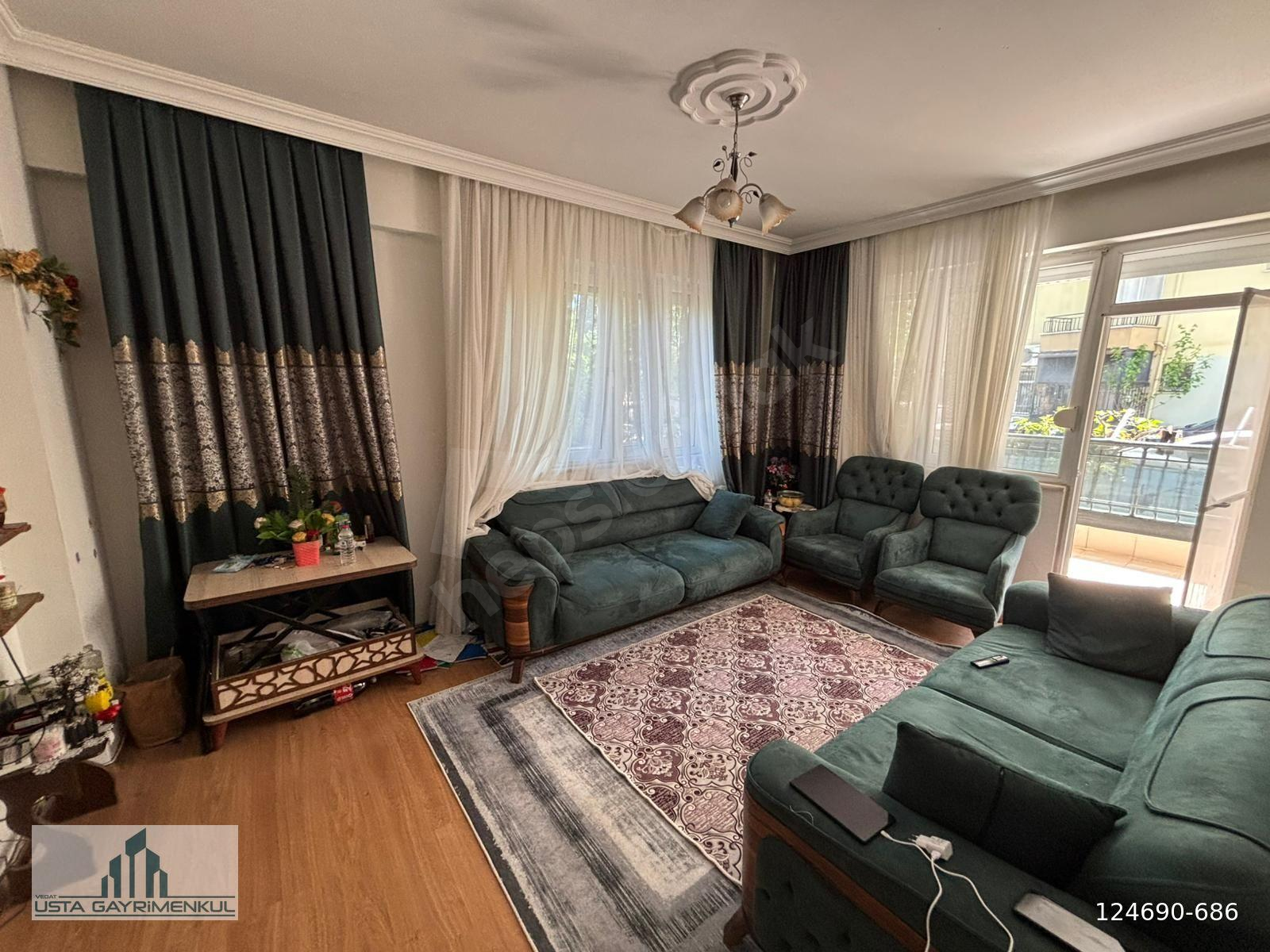 USTA GAYRİMENKUL'DEN SATILIK ÇARŞIDA 3+1 D.GAZLI TEMİZ DAİRE