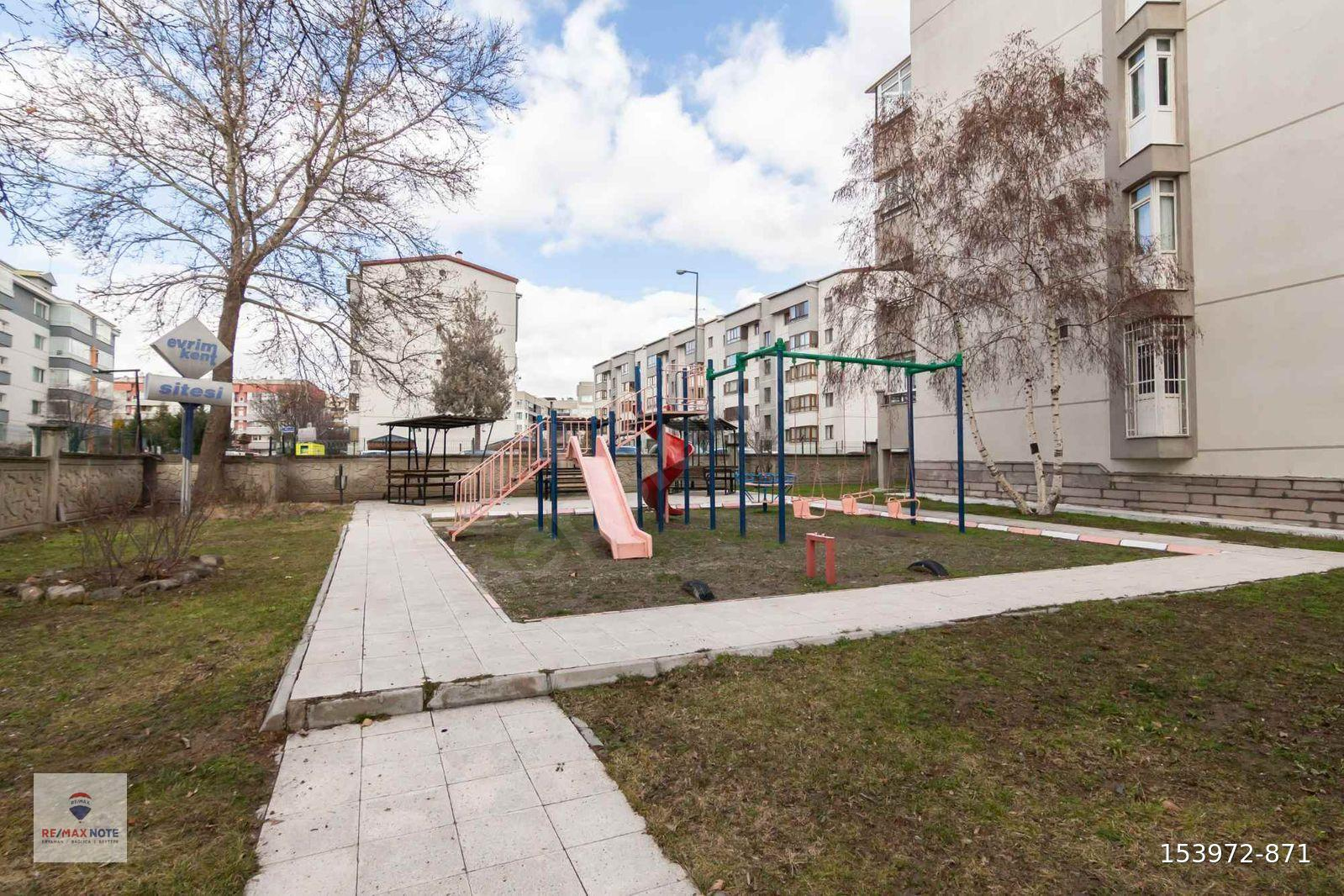 EVRIMKENT SITESI 3+1 SATILIK DAIRE