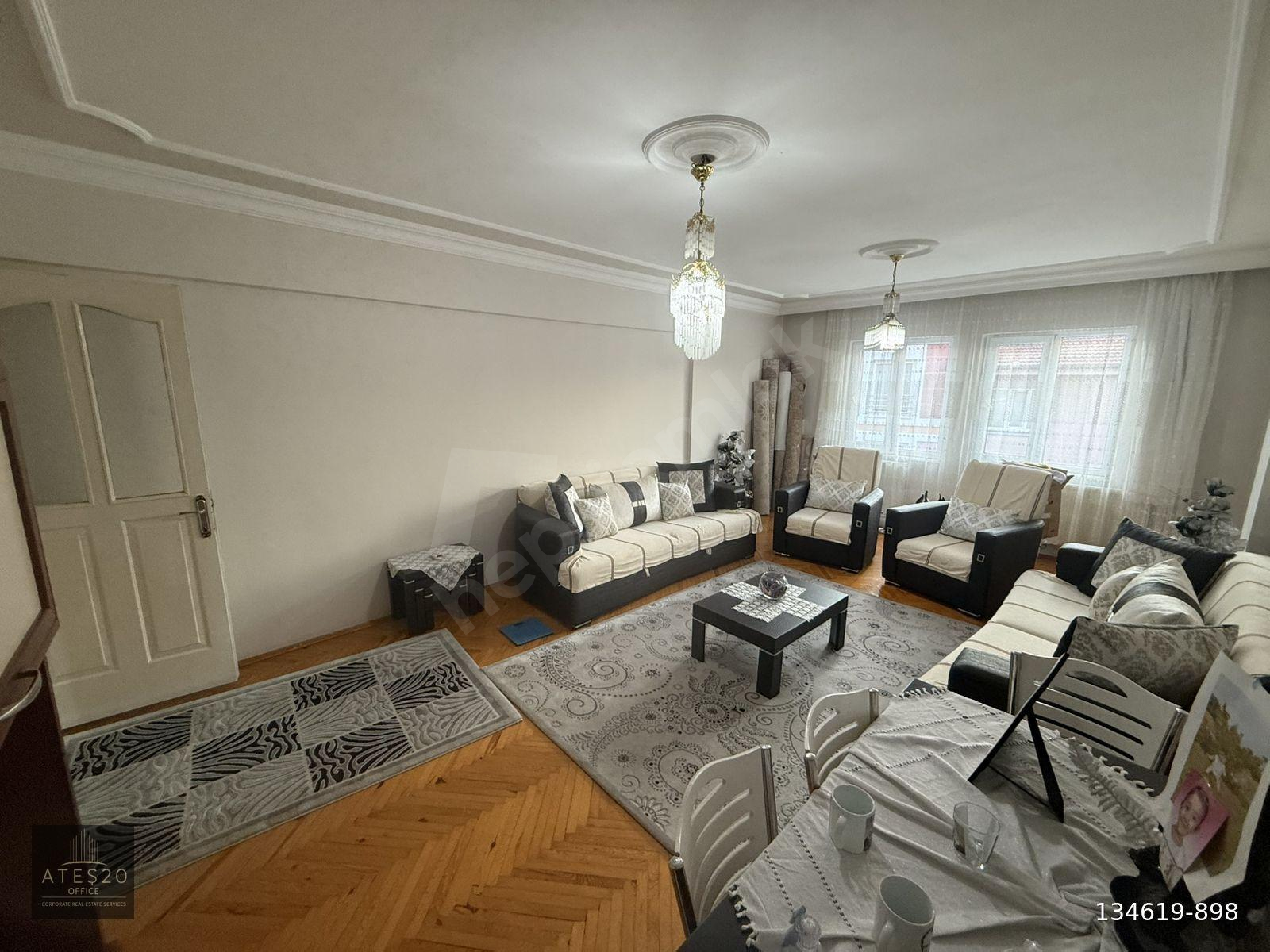 KAYAKIKDA 3+1 ACİL SATILIK 170 M2 NET GENİŞ VE FERAH MUNTAZAM BİR DAİRE …