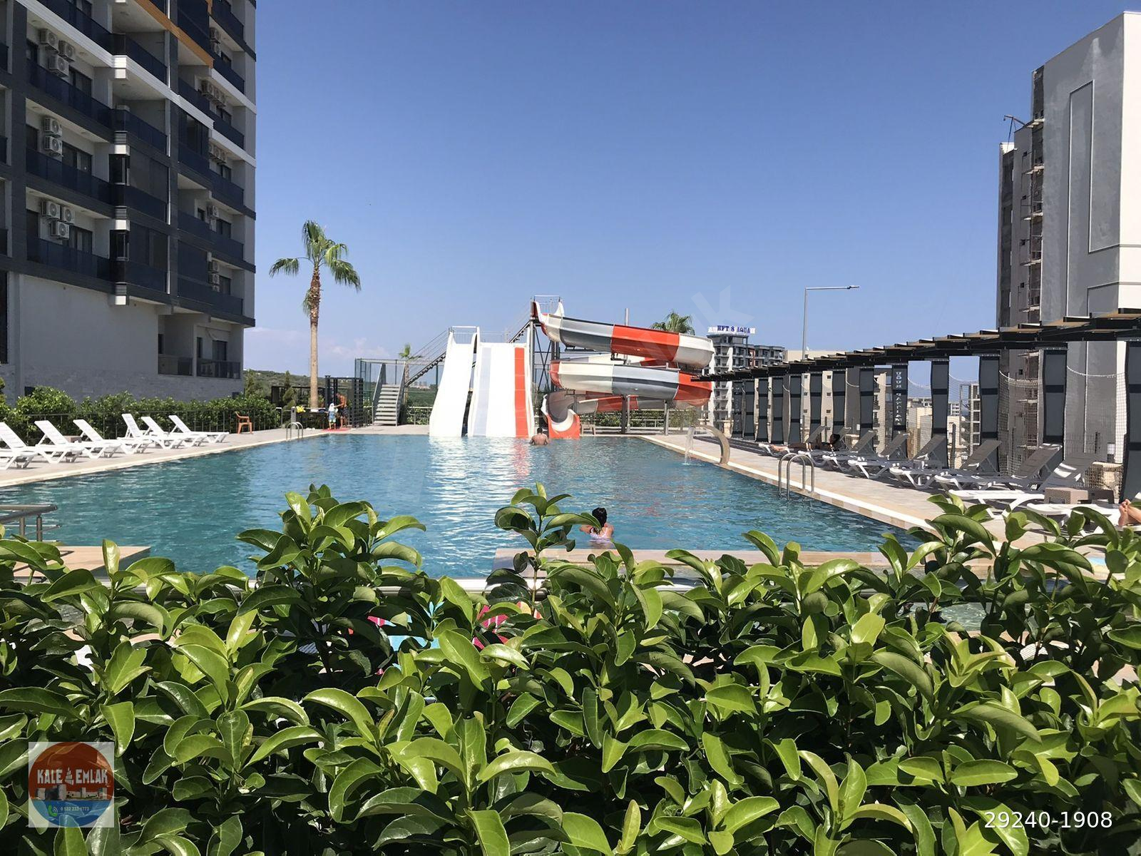 KALE EMLAKTAN AYAŞ IN EN PRESTİJLİ SİTESİNDE SATILIK EŞYALI 2+1 DAİRE