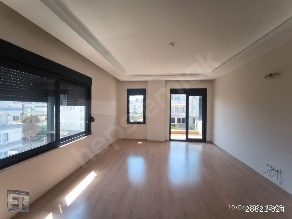 Alanya merkezde kiralık 2+1 arakat daire.