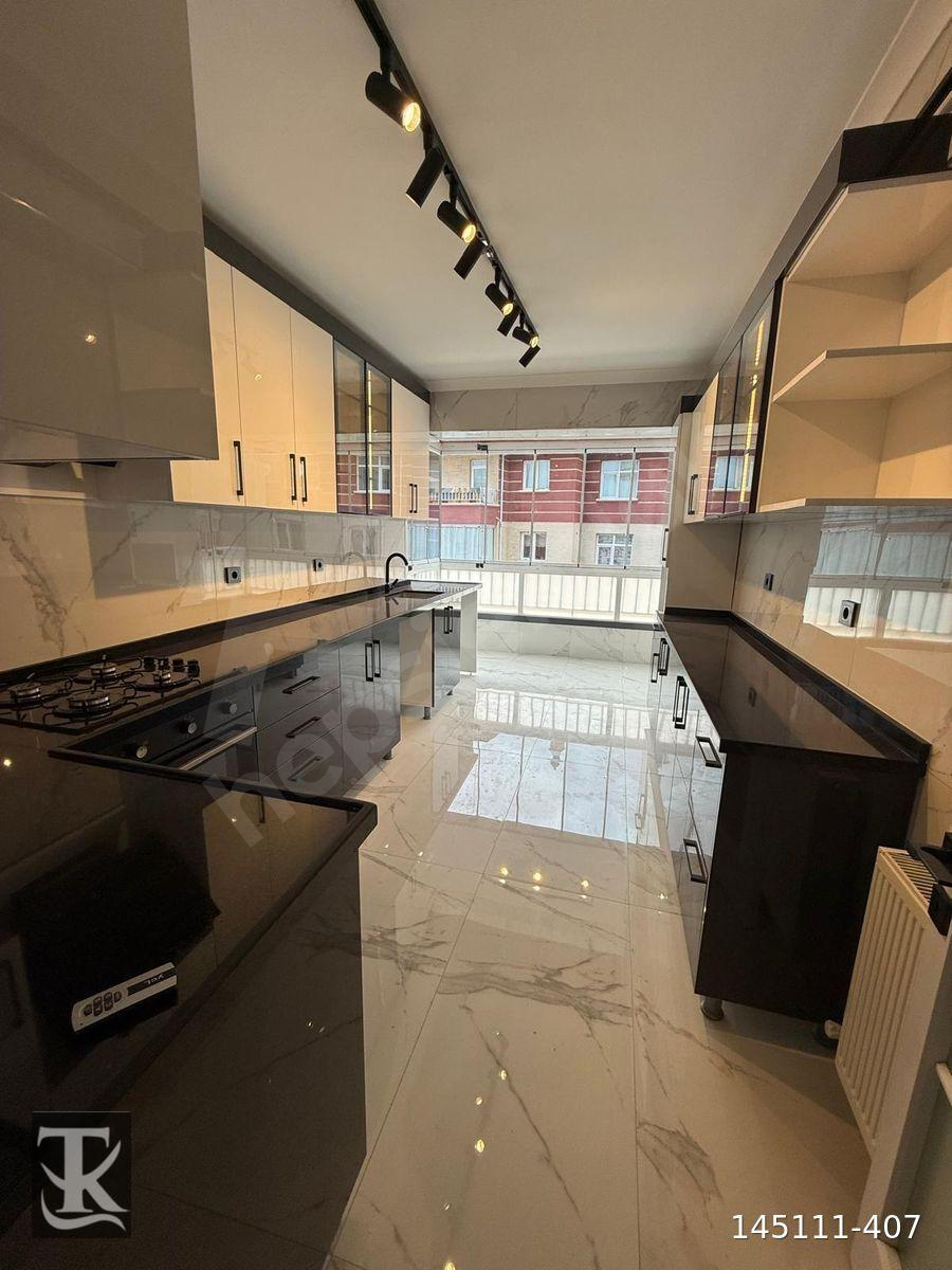KOZANLAR GAYRİMENKUL'DEN ENGELLERDE ULTRA LÜKS YAPILI 3+1 DAİRE