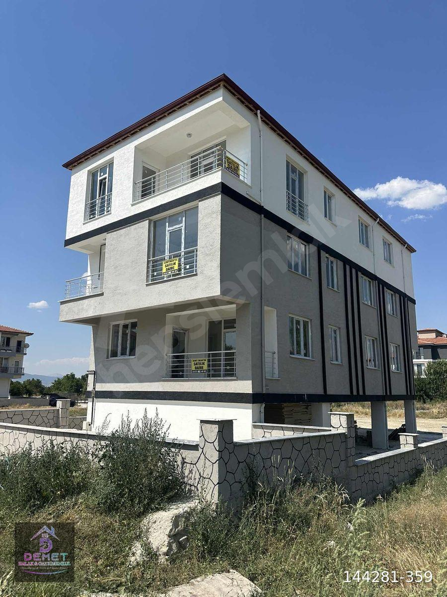DEMET EMLAK'TAN HIZIRİLYAS MAHALLESİNDE SATILIK 3+1 160 M2 DAİRE