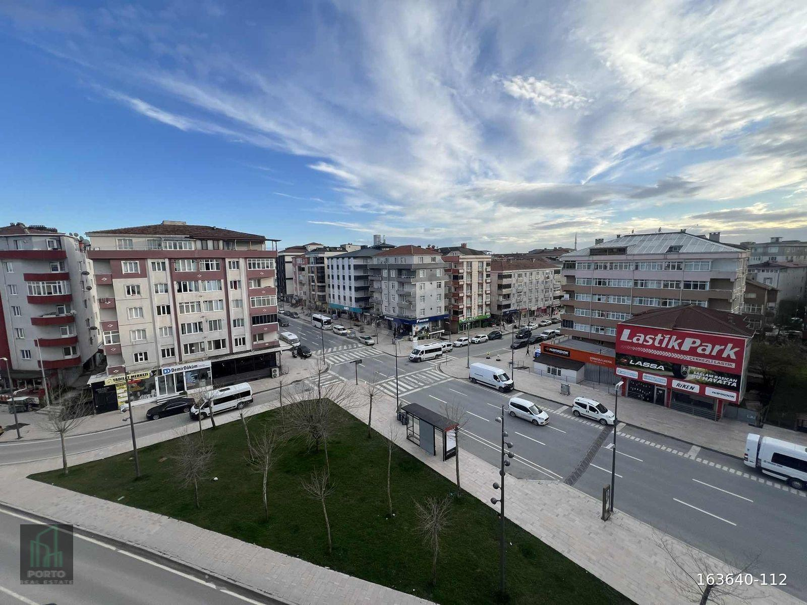 PORTO EMLAK - ÇERKEZKÖY'DE ÖZTRAK CADDESİNDE 3+1 SATILIK DAİRE!