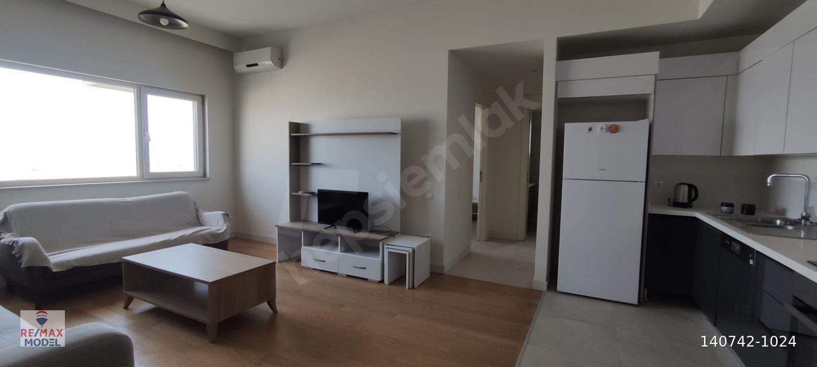 REMAX MODEL DEN SINPAŞ AQUA CITY F1 KULEDE 1+1 BALKONSUZ EŞYALI KIRALIK DAIRE