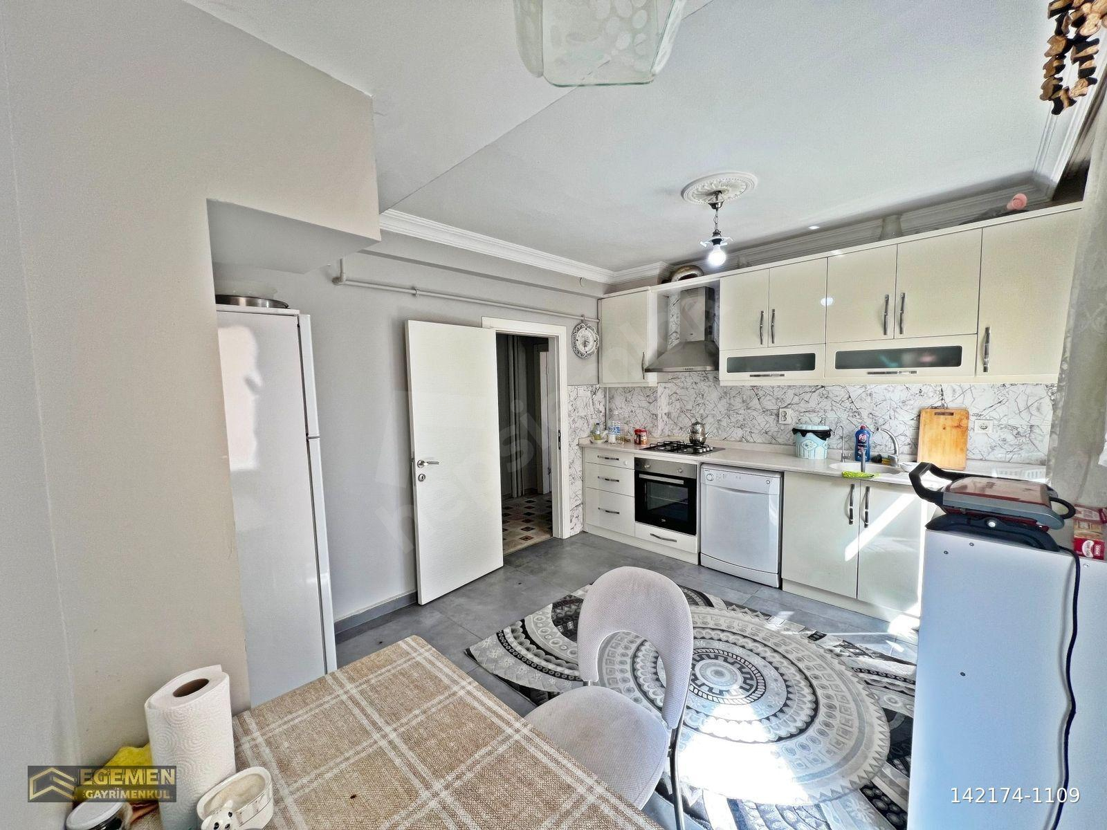 EGEMEN| İVEDİK CADDESİ ÜZERİ METROYA 200 m MESAFEDE 3+1 DAİRE