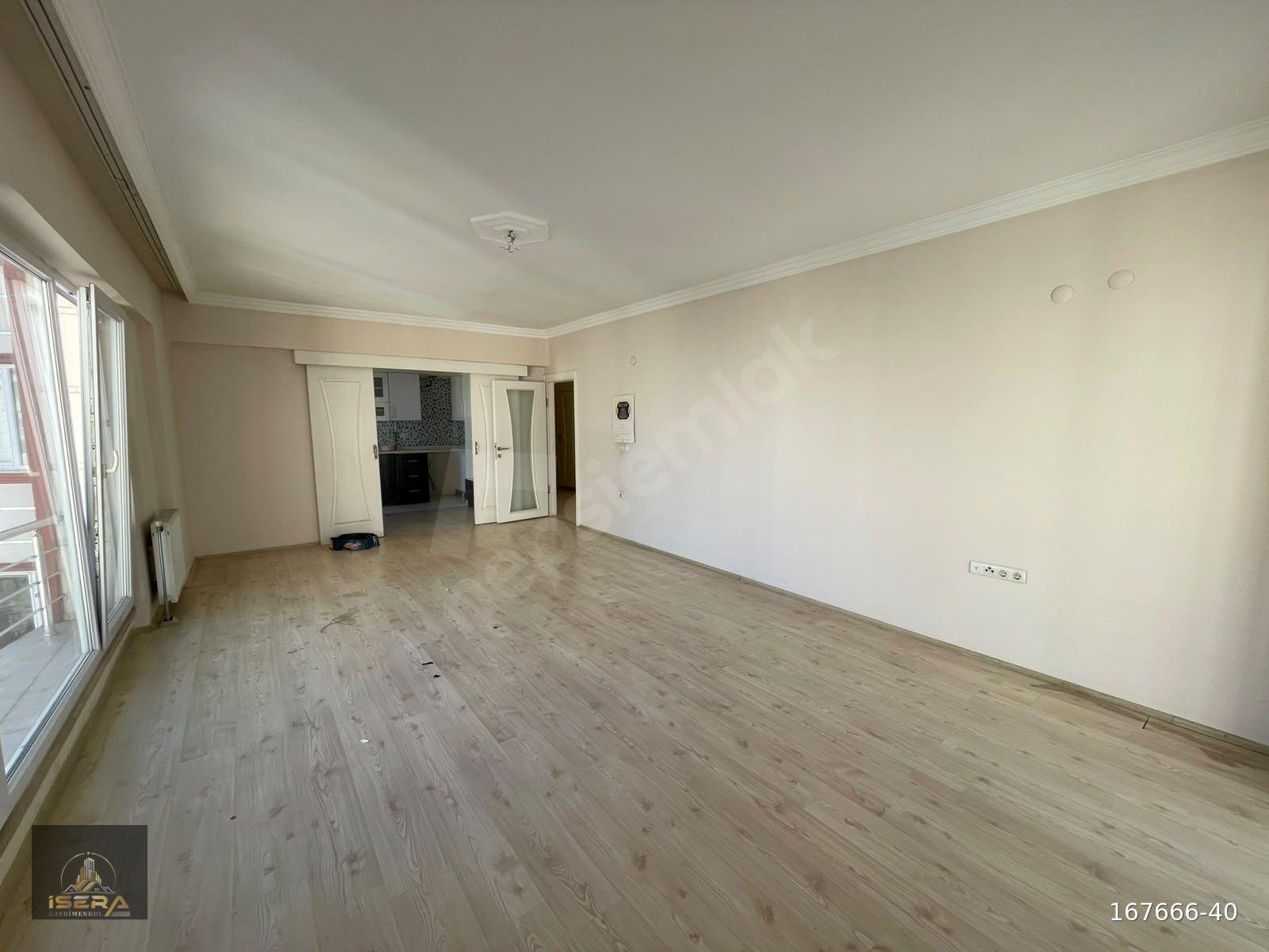 İSERA'DAN DEVLET HASTANESİNE YAKIN FERAH DAİRE 4+1 | 160 m²