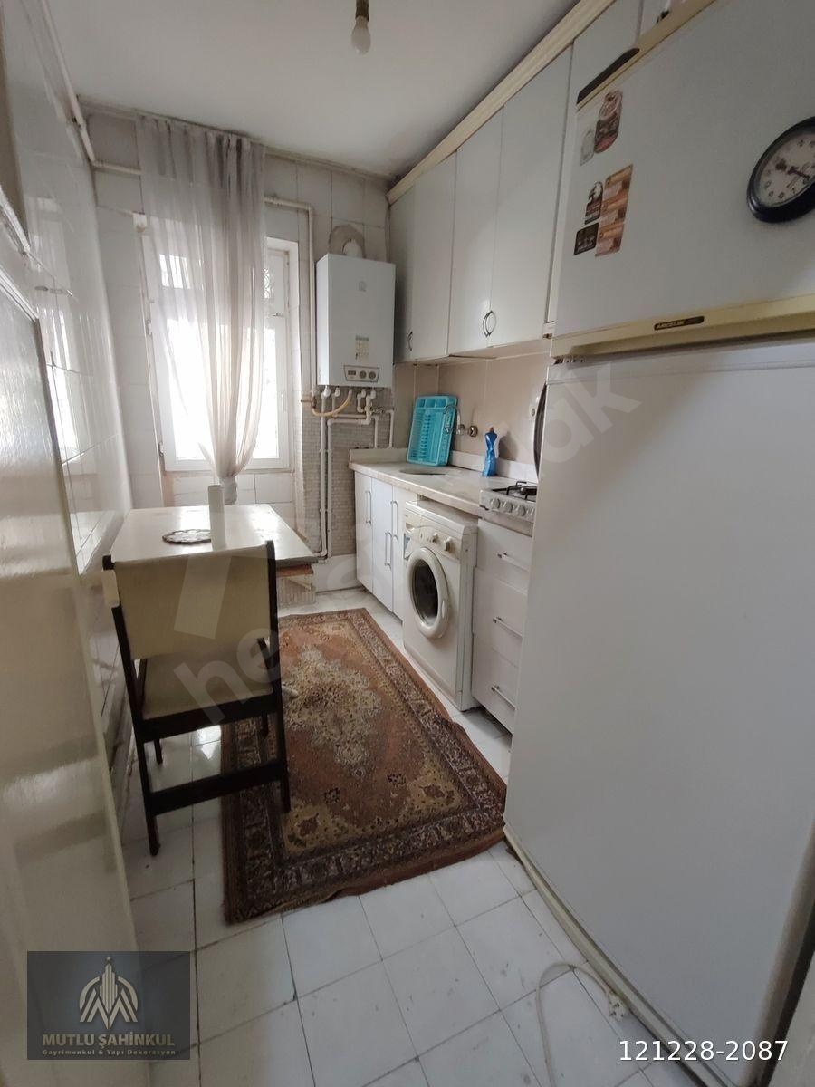 DİKİMEVİ METRO YAKINI KOT-1 EŞYALI 2+1 KİRALIK DAİRE